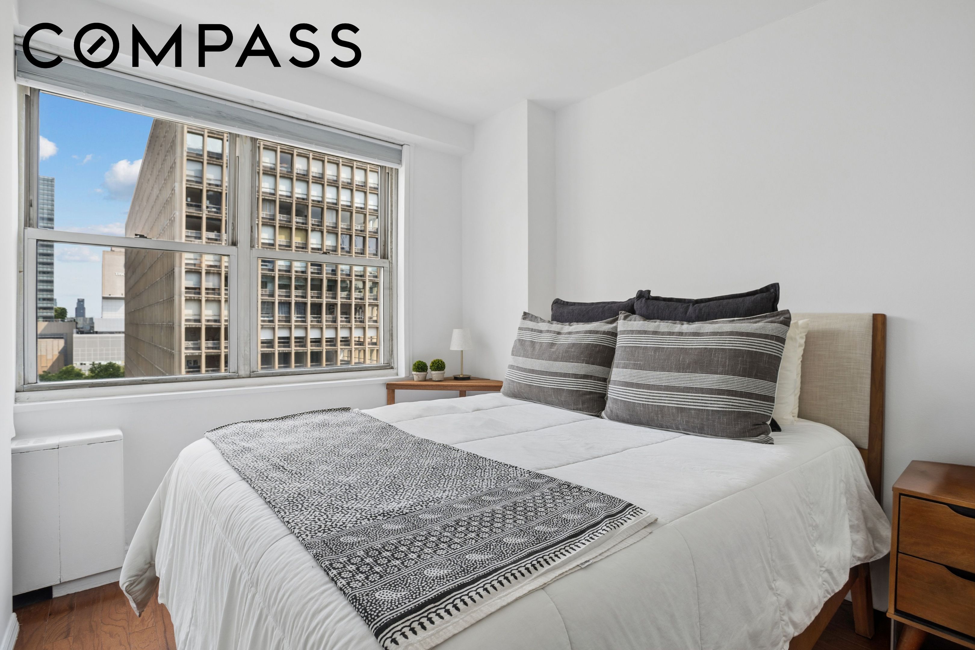 251 E 32nd Street 14D