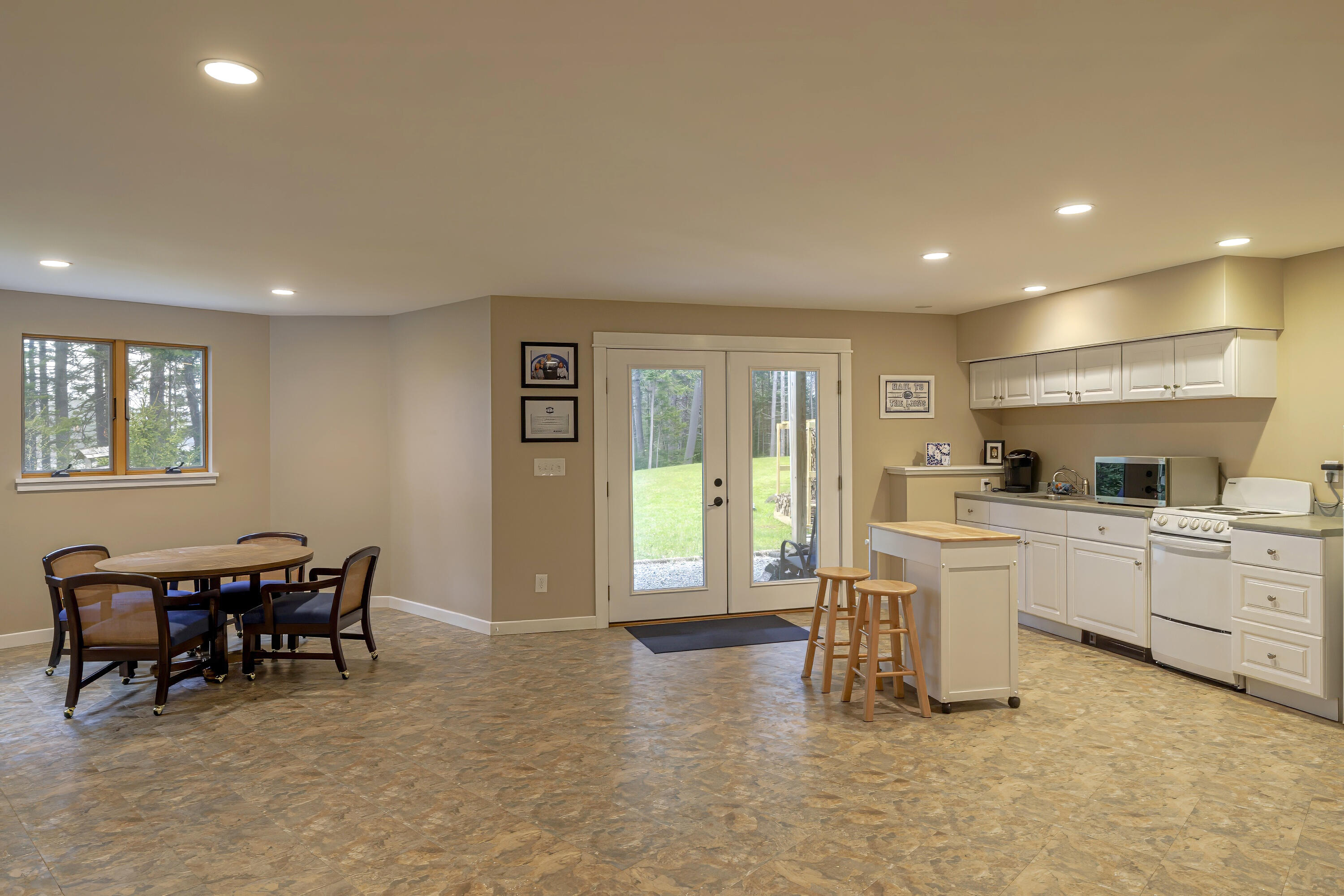 24 Coves End Drive
