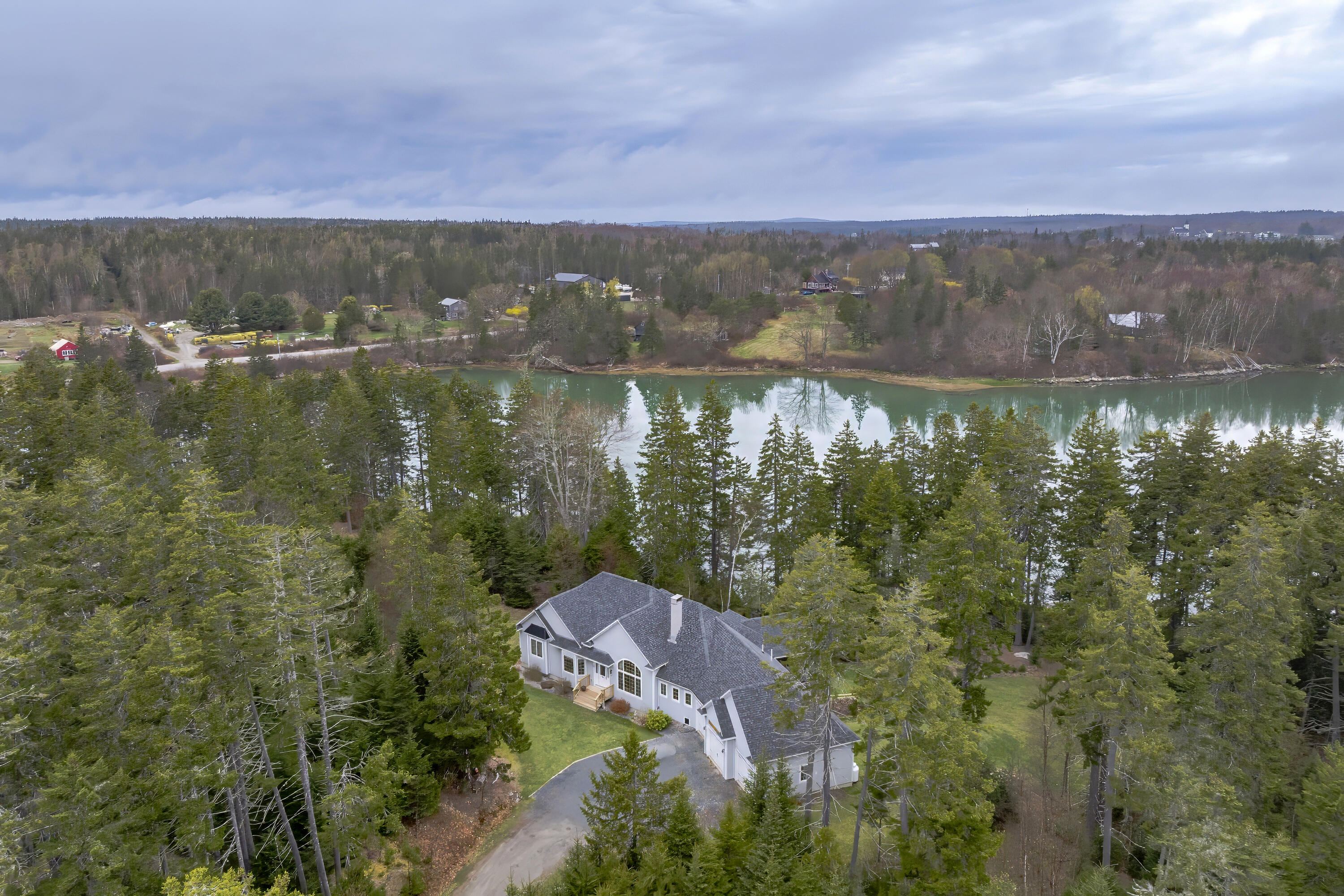 24 Coves End Drive