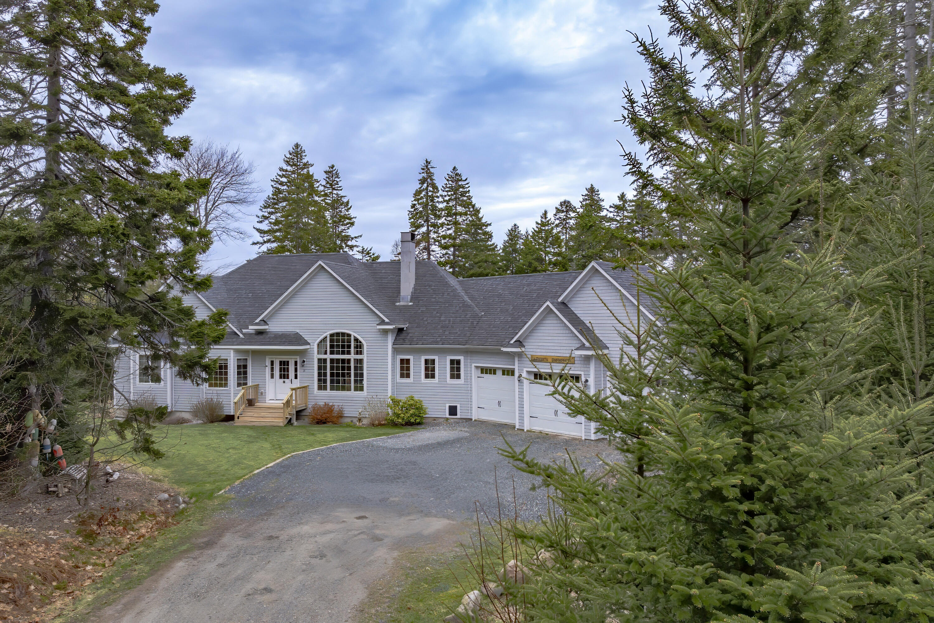 24 Coves End Drive