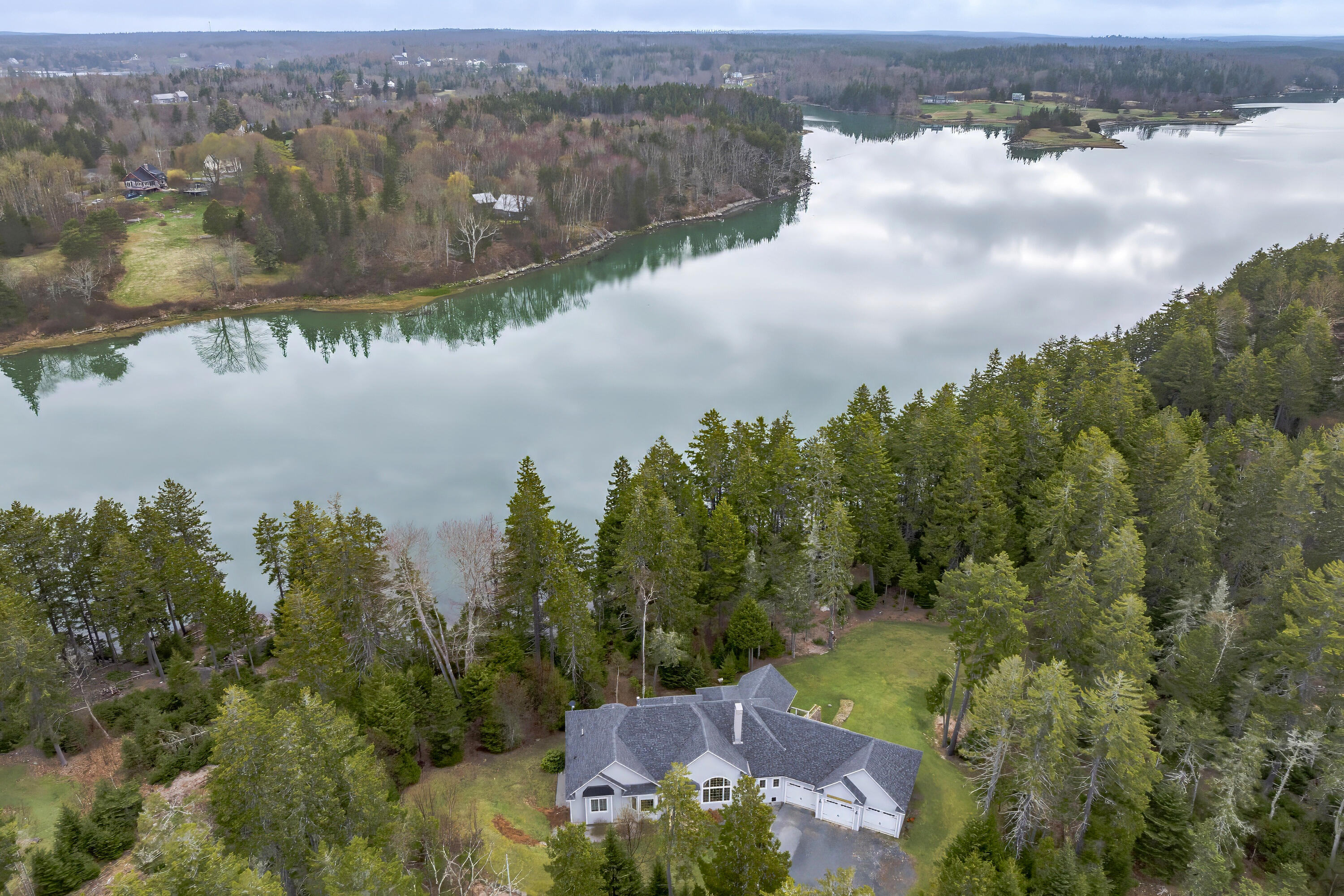 24 Coves End Drive