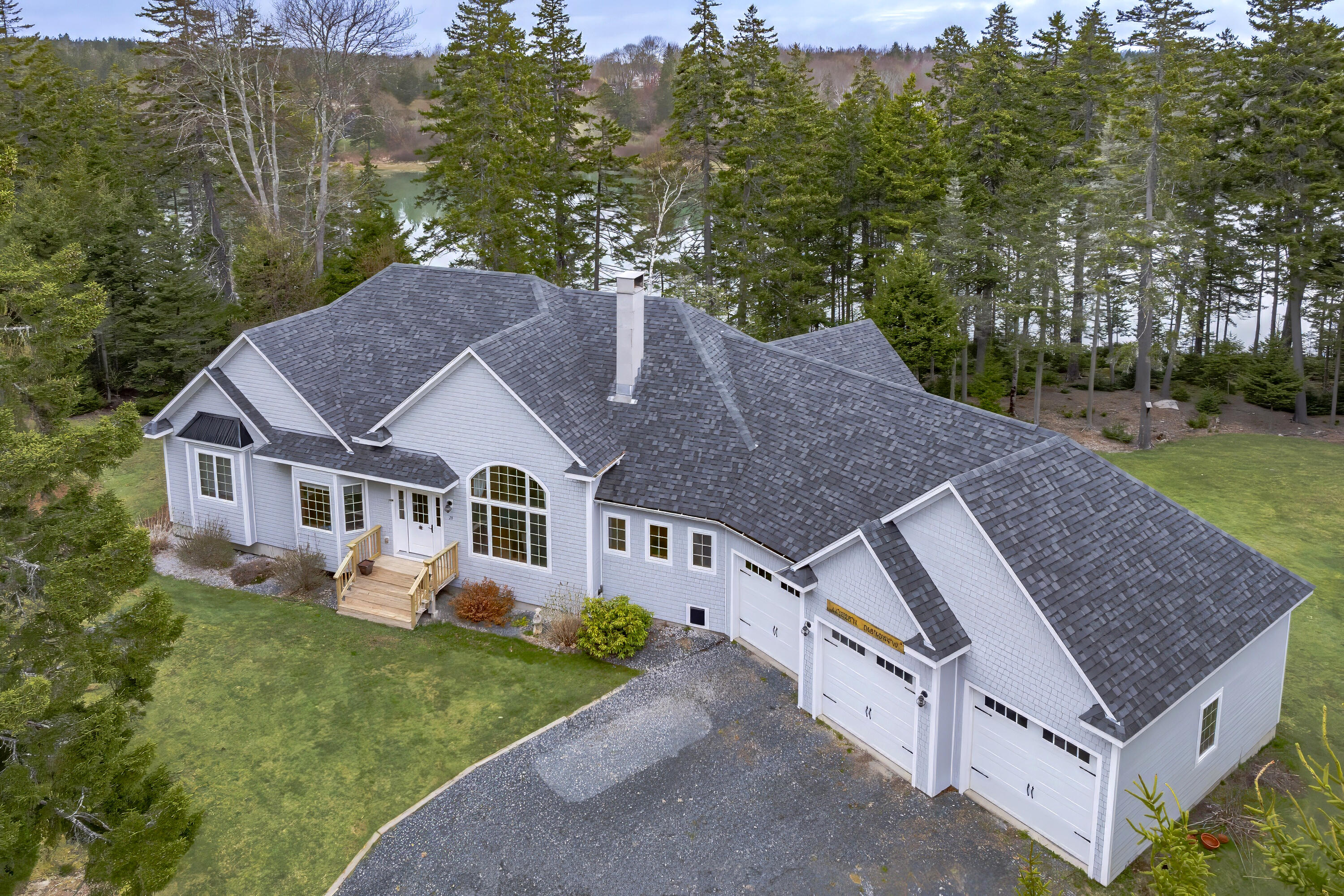 24 Coves End Drive