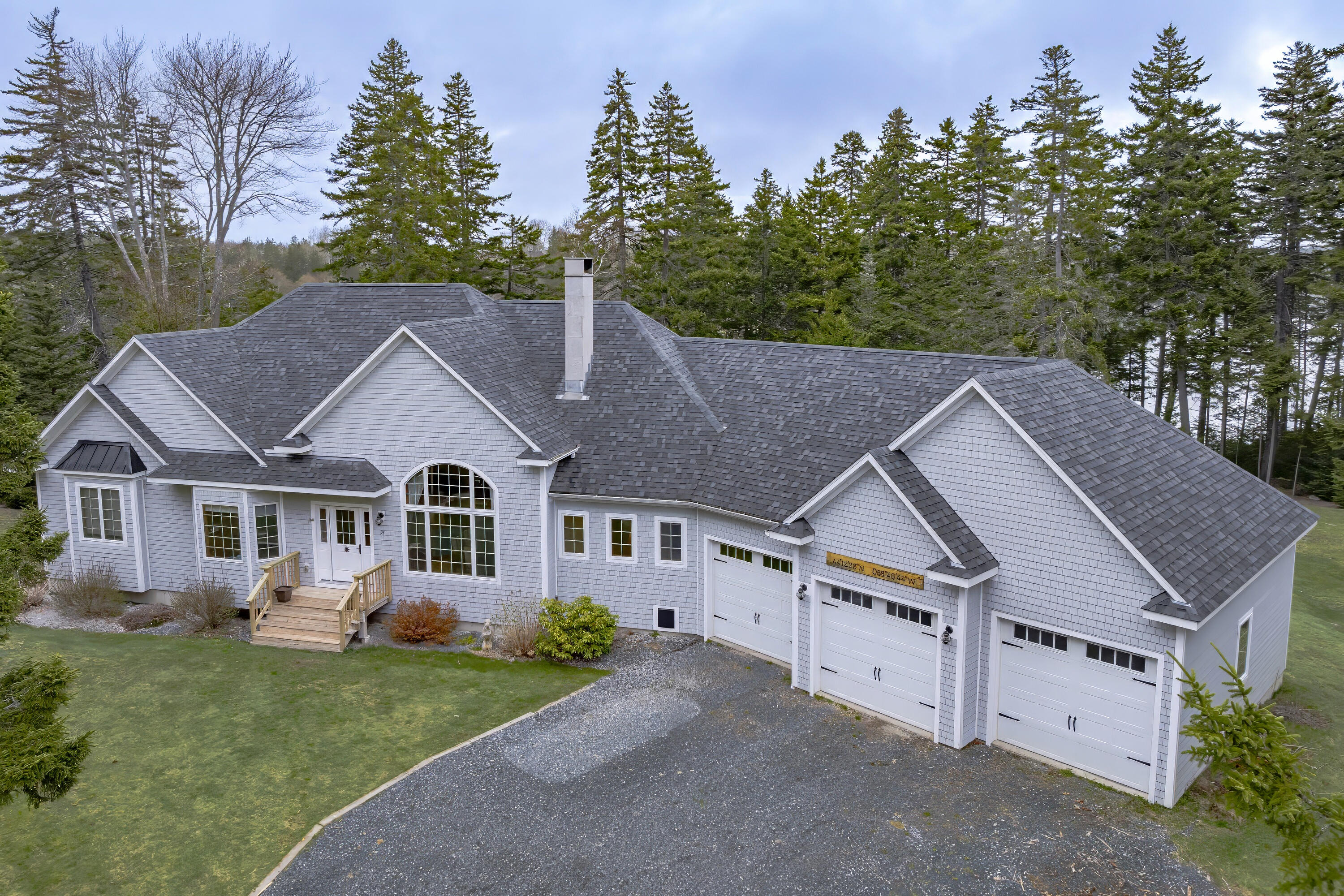 24 Coves End Drive