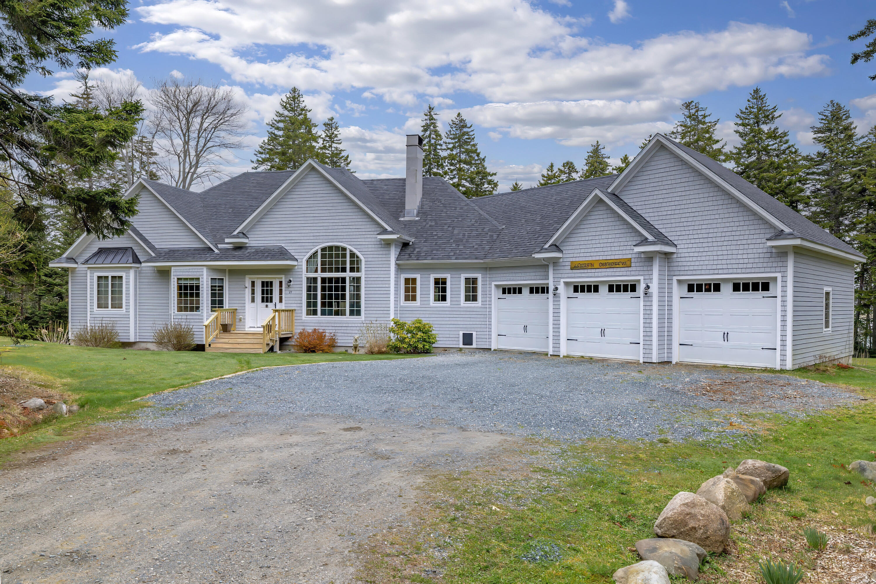 24 Coves End Drive