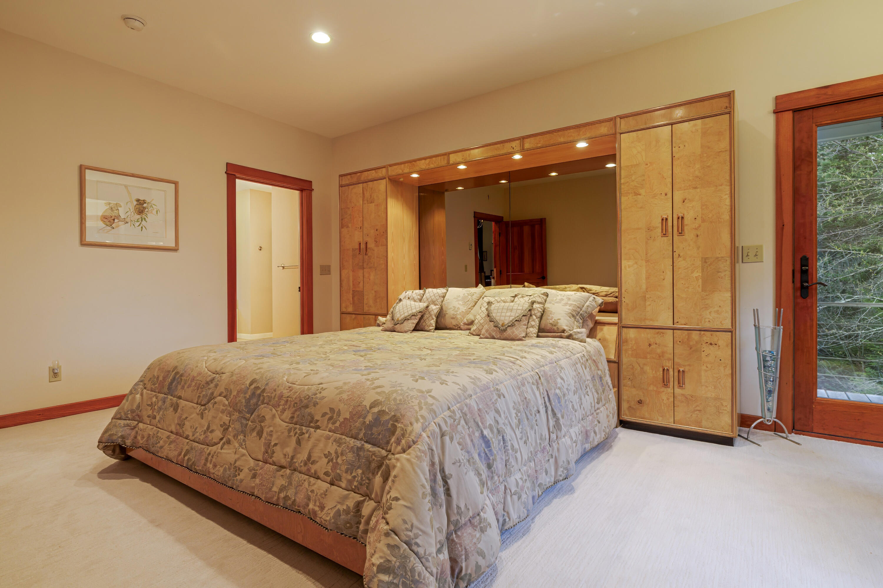 24 Coves End Drive