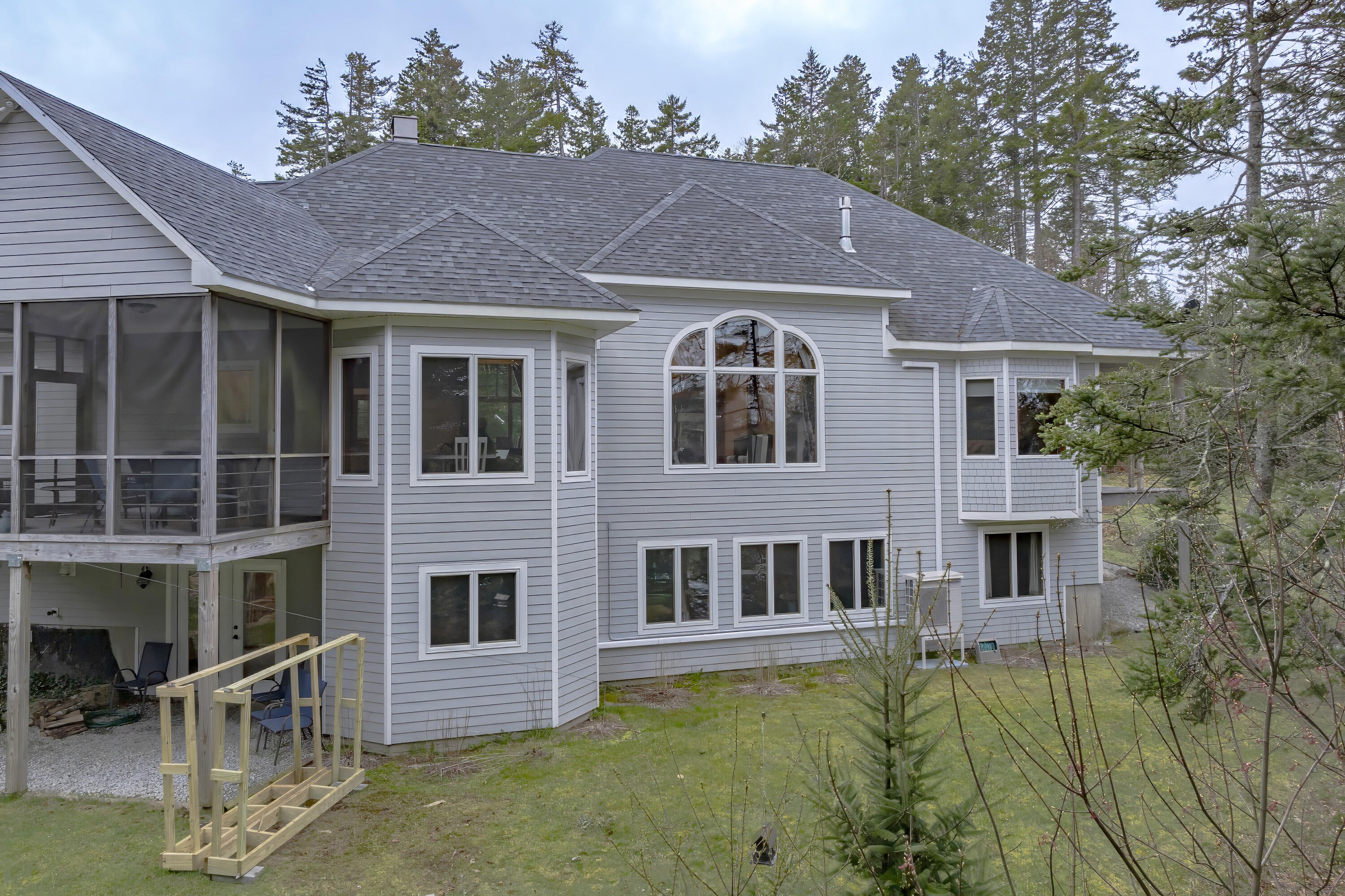 24 Coves End Drive