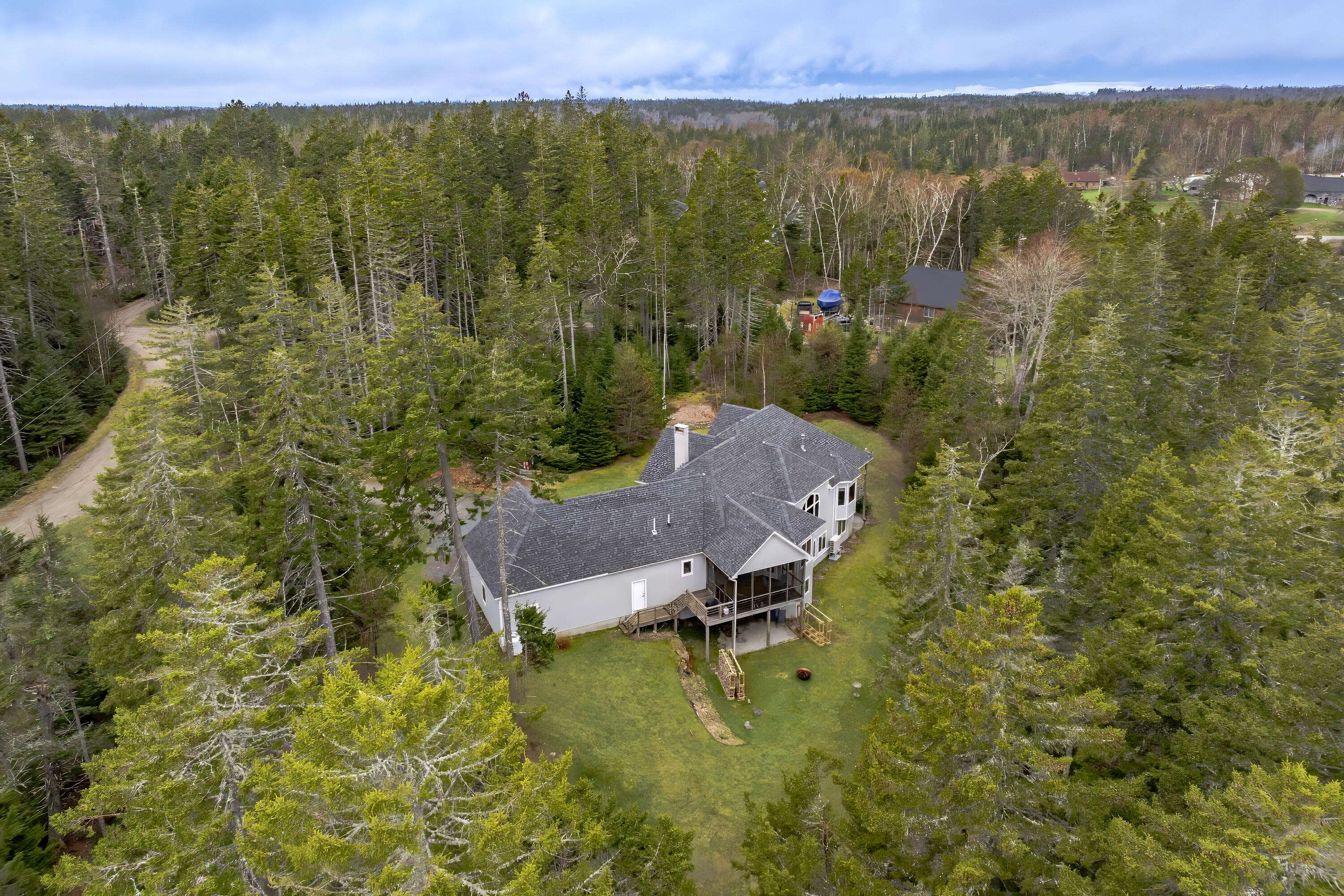 24 Coves End Drive