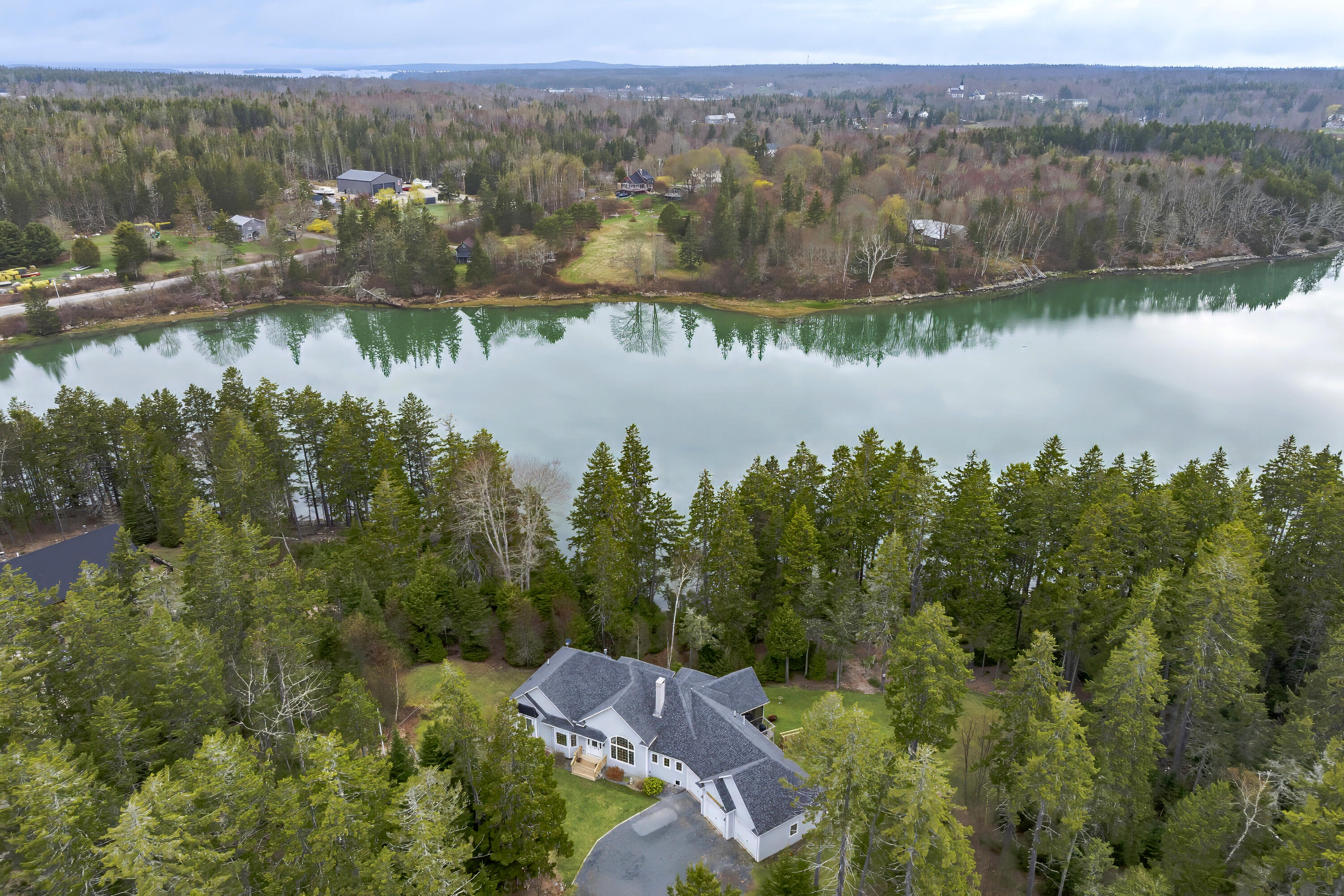 24 Coves End Drive