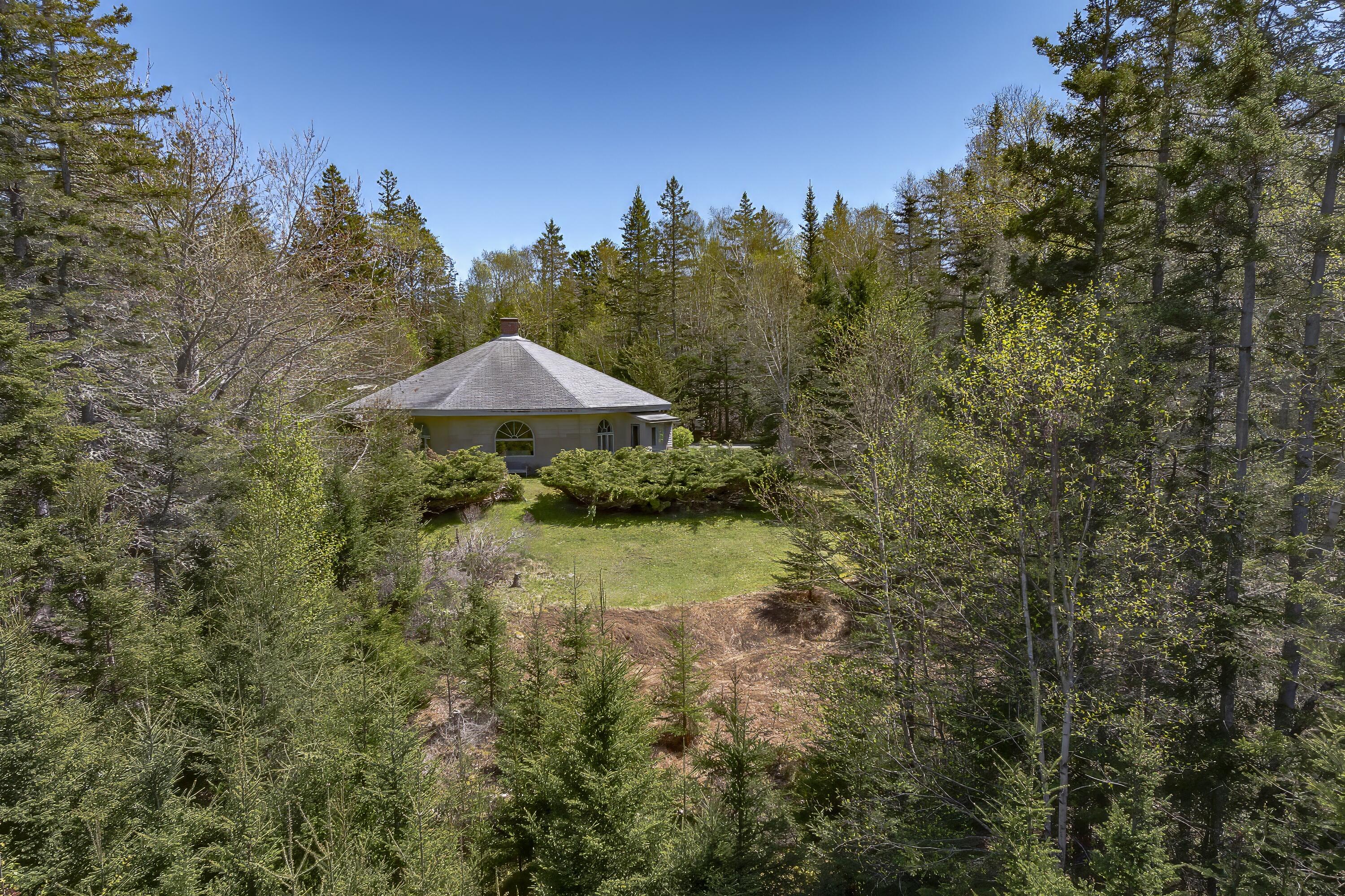 73 Pearl Drive