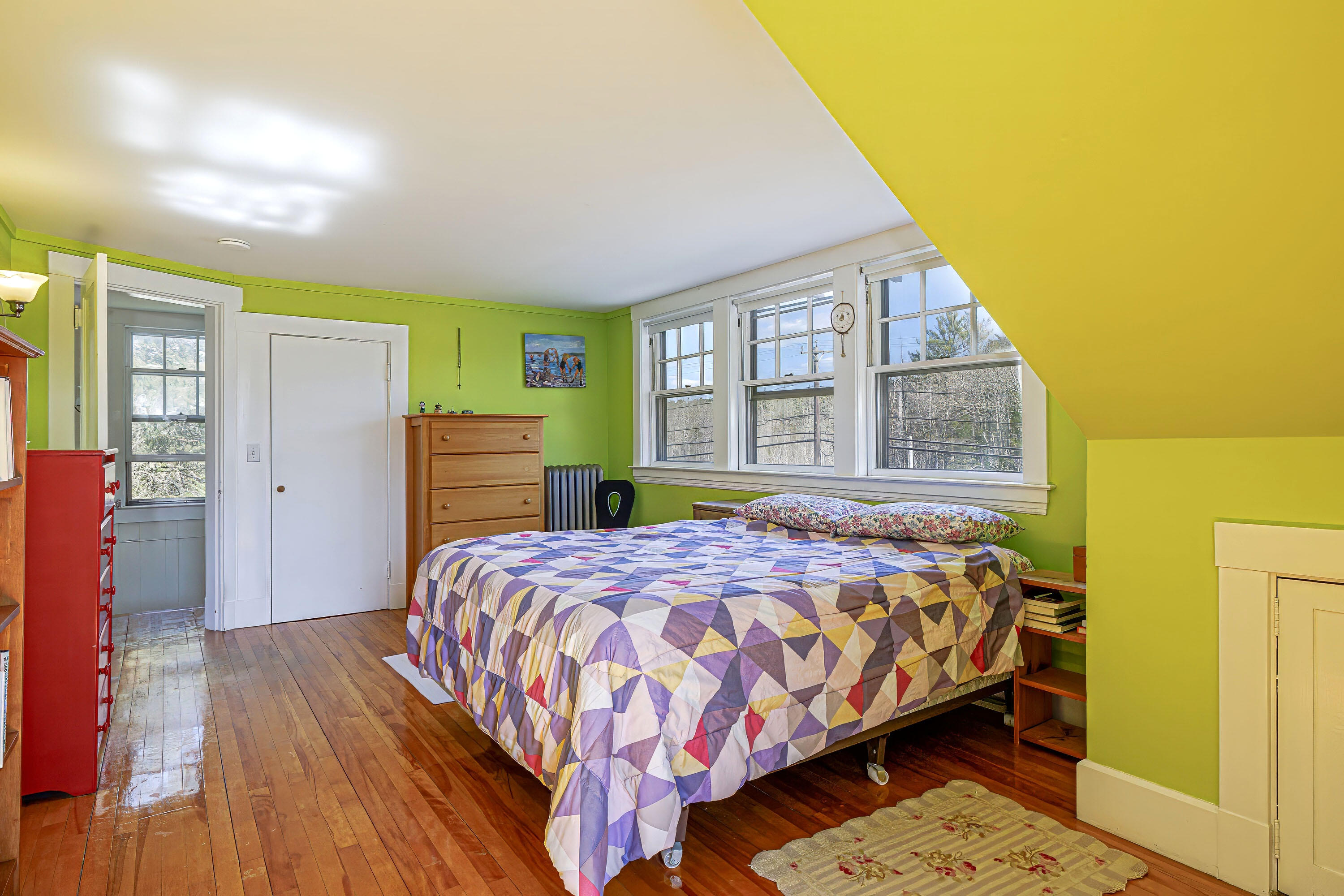 351 Crooked Road