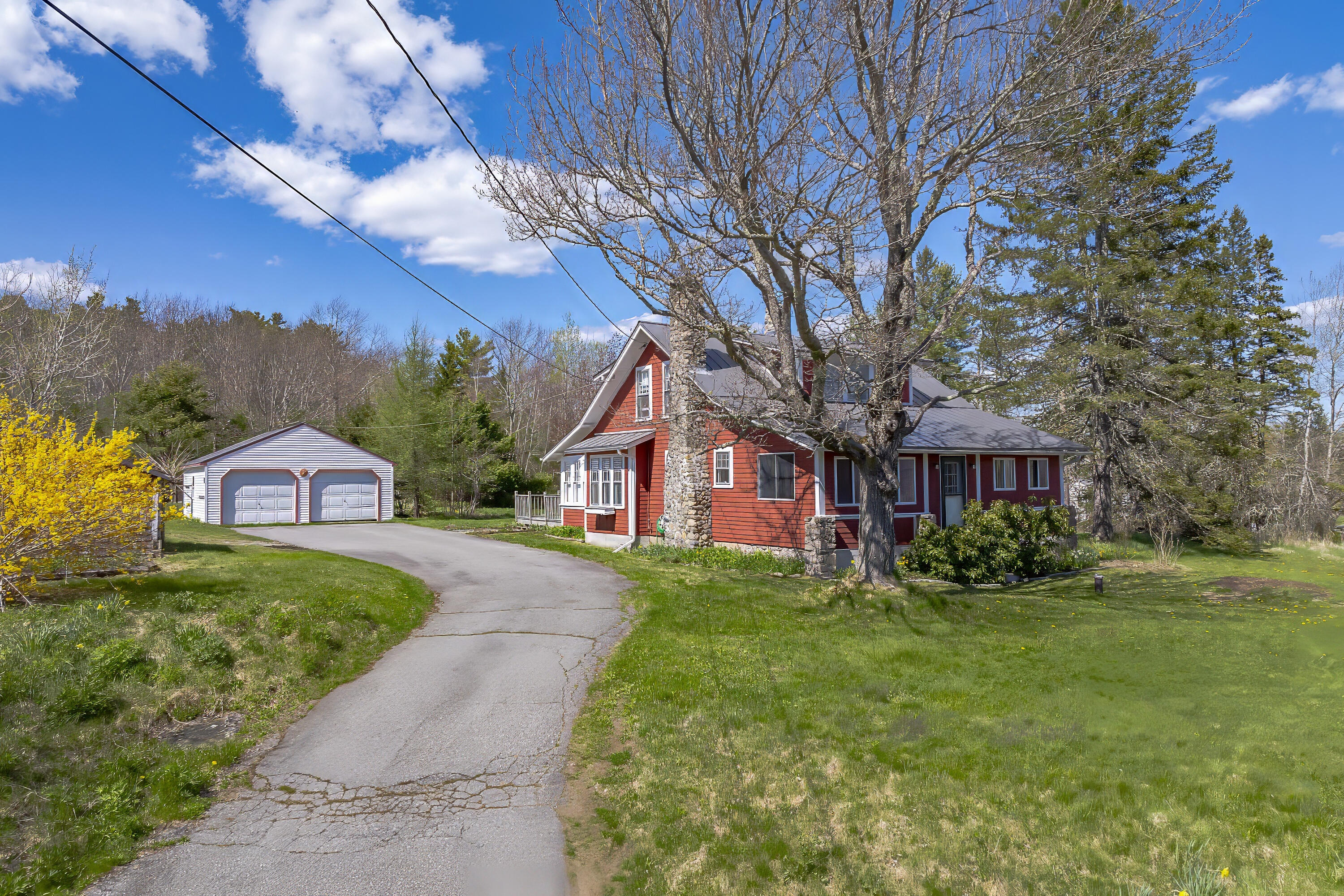 351 Crooked Road