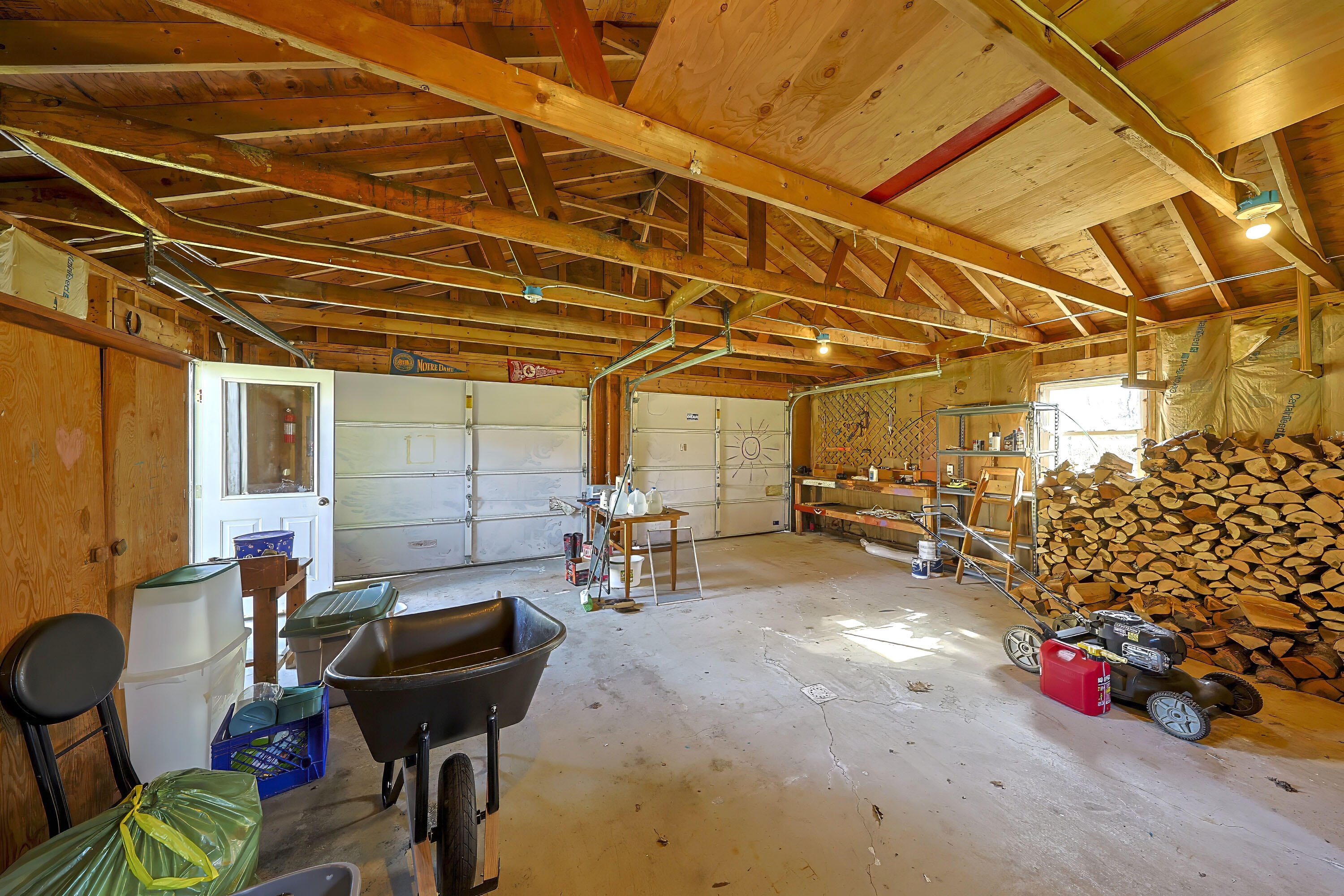 351 Crooked Road
