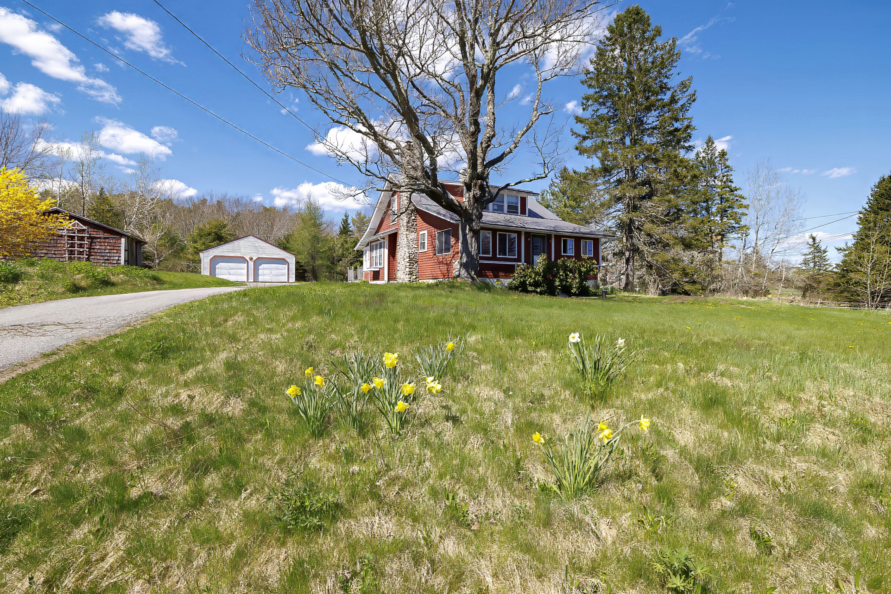 351 Crooked Road