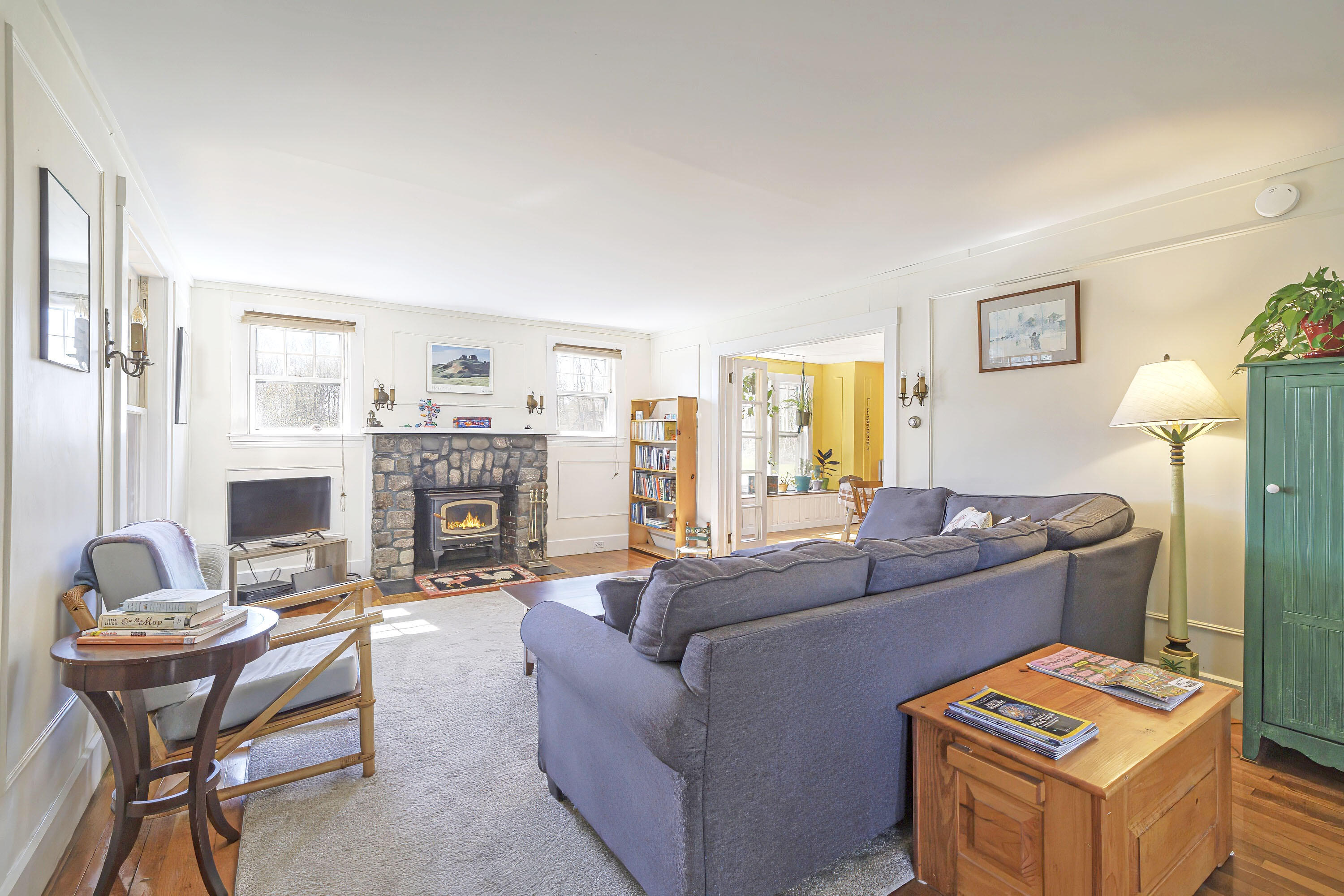 351 Crooked Road