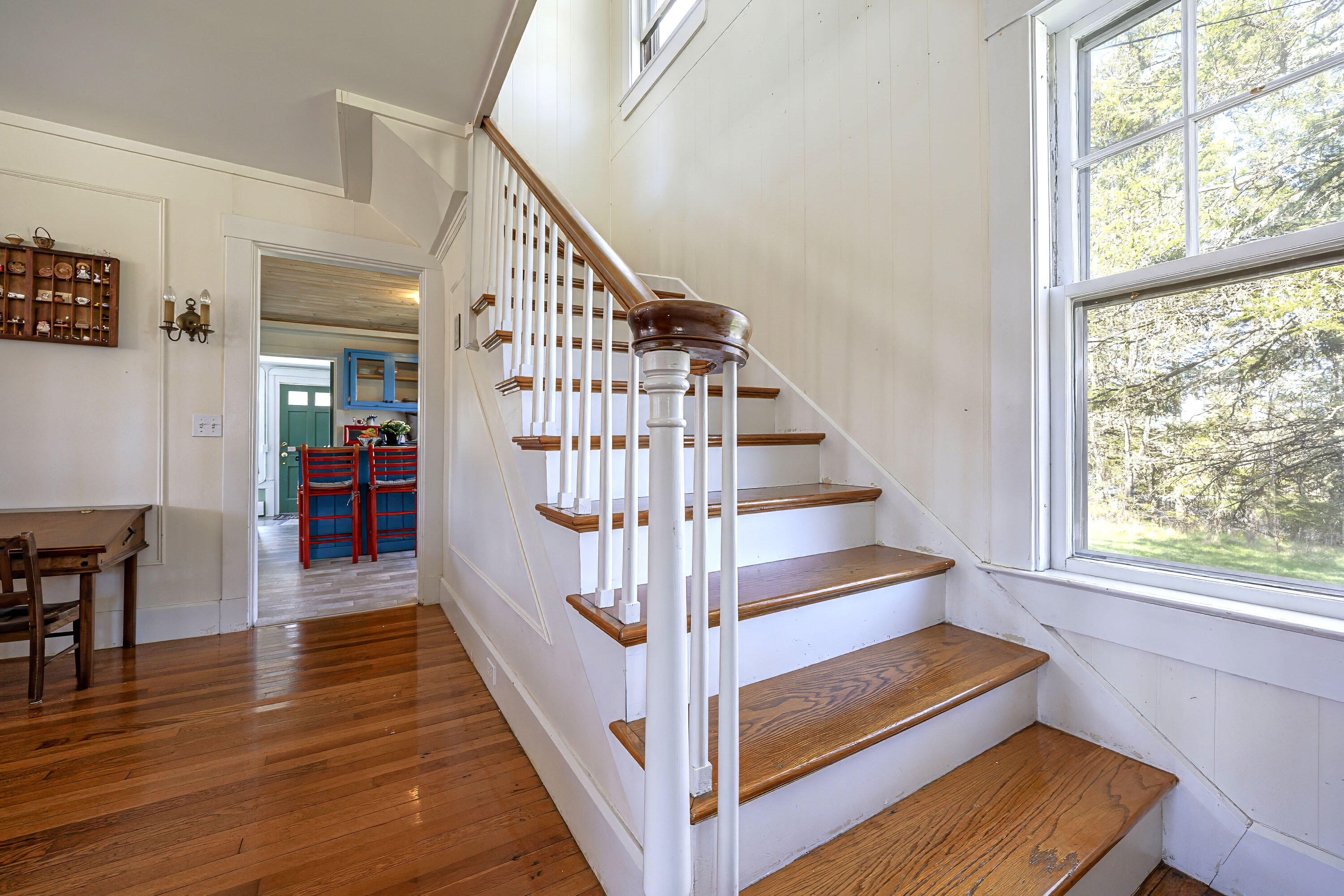 351 Crooked Road