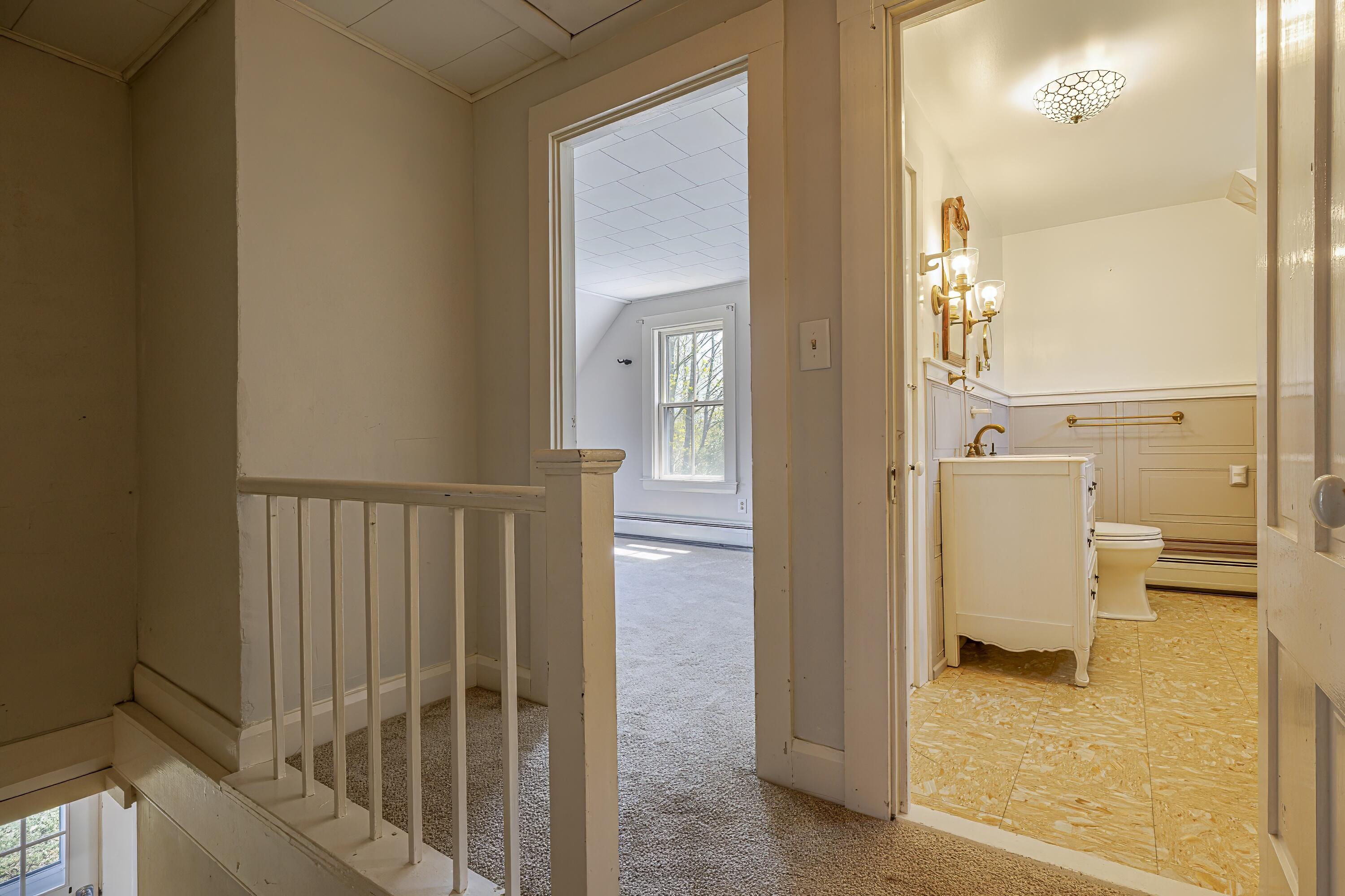 898 Bay Road