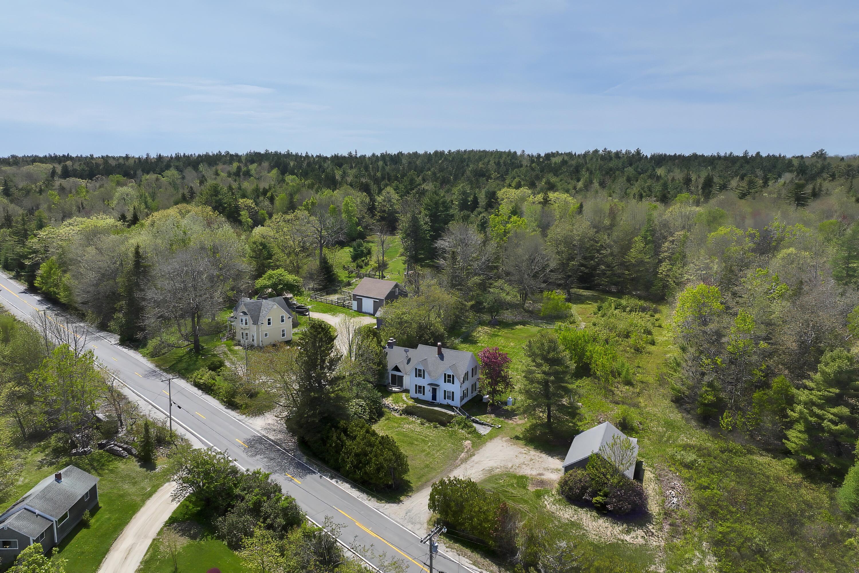 898 Bay Road