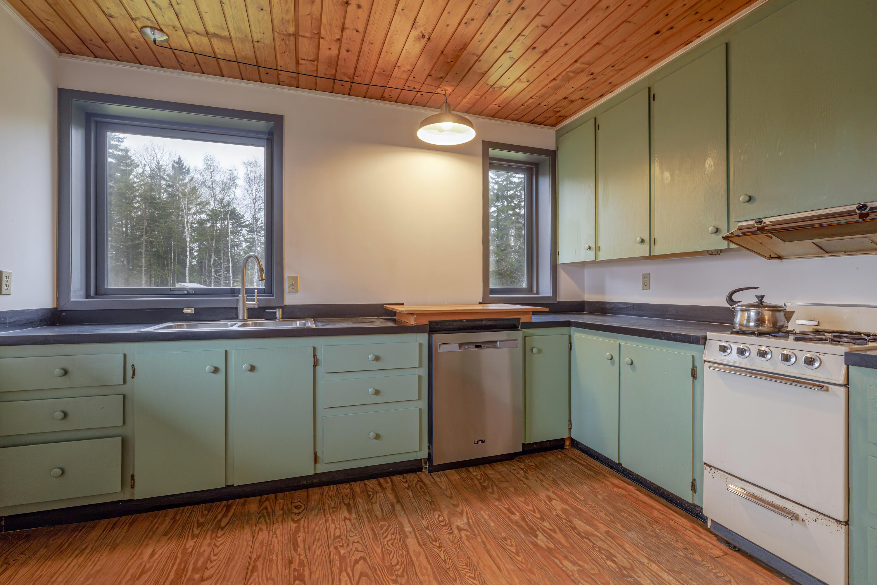 85 Gravel Pit Drive