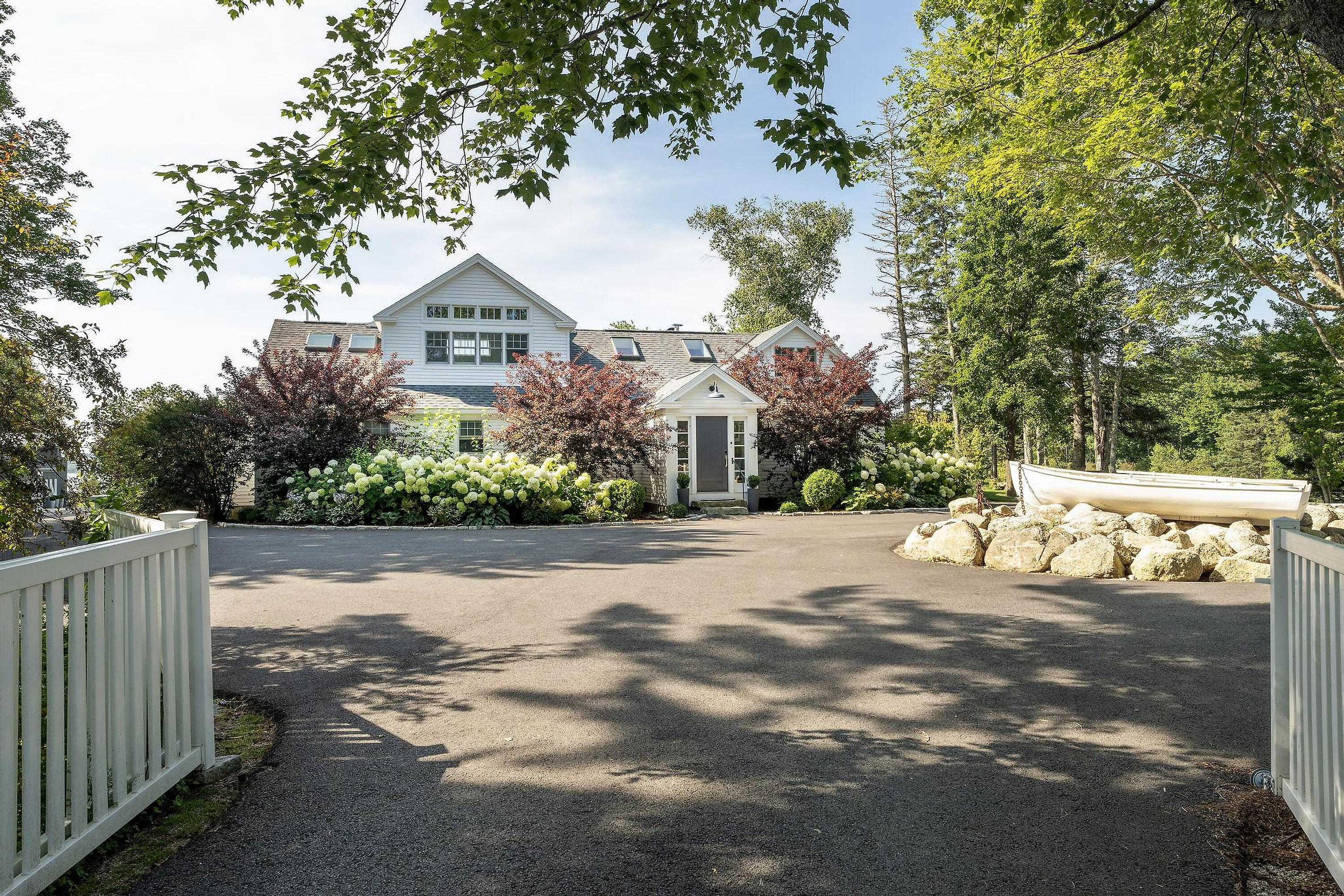 3 Flye Point Road
