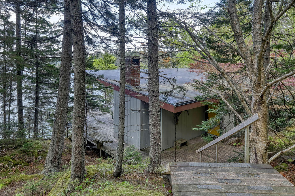 93 Eaton Point Road