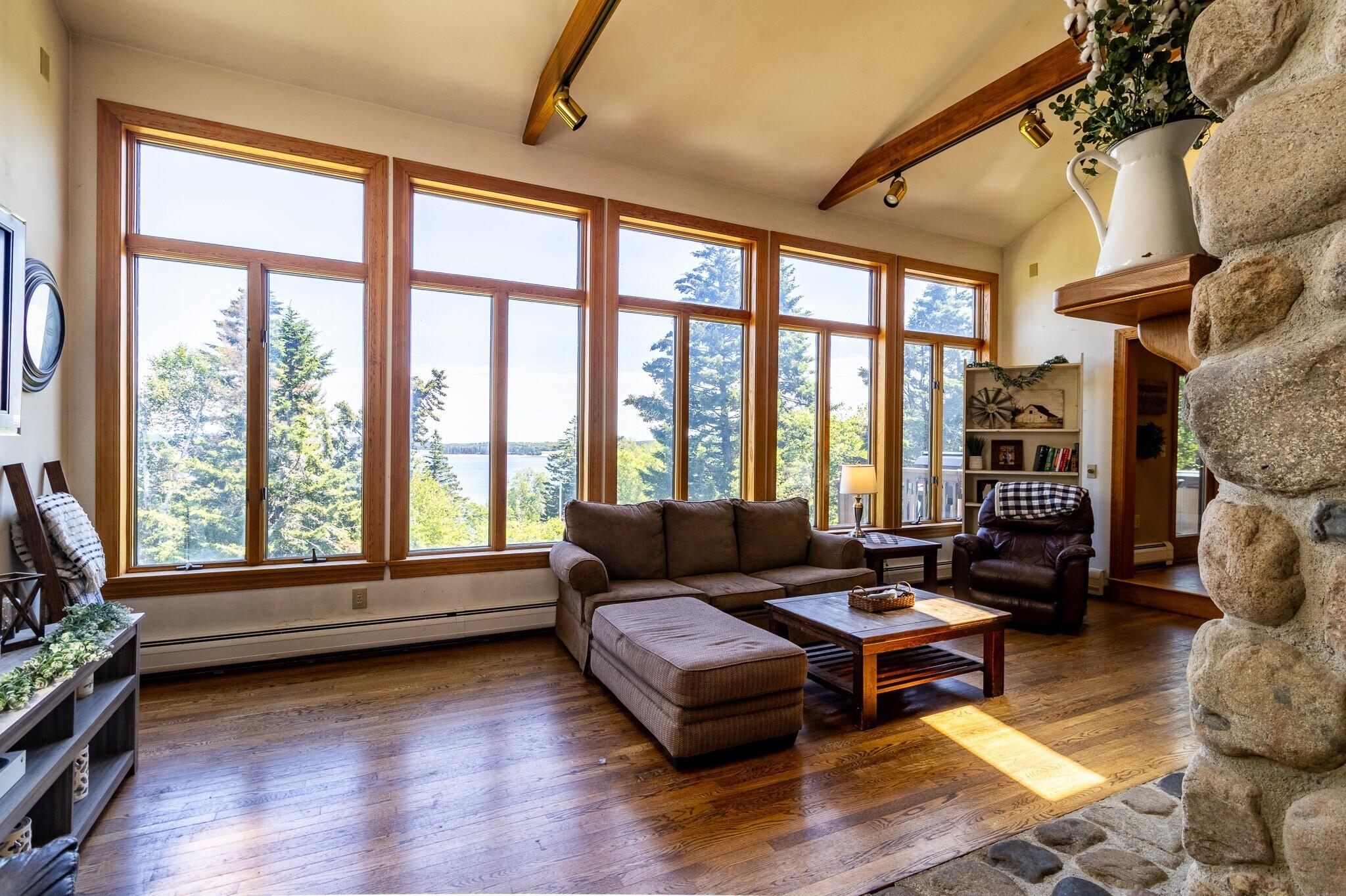989 Mason Bay Road