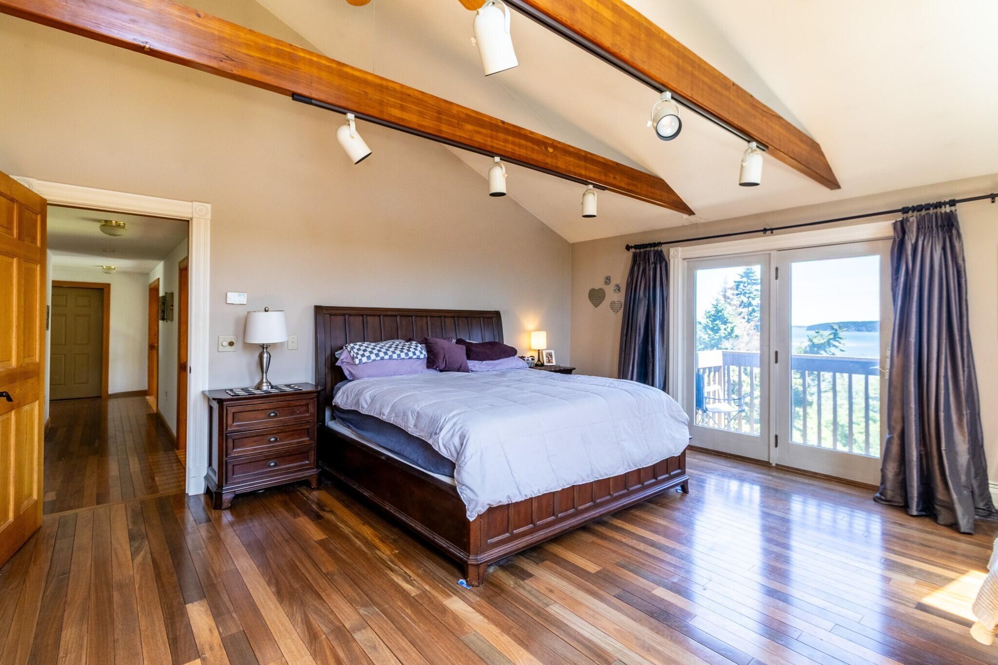 989 Mason Bay Road