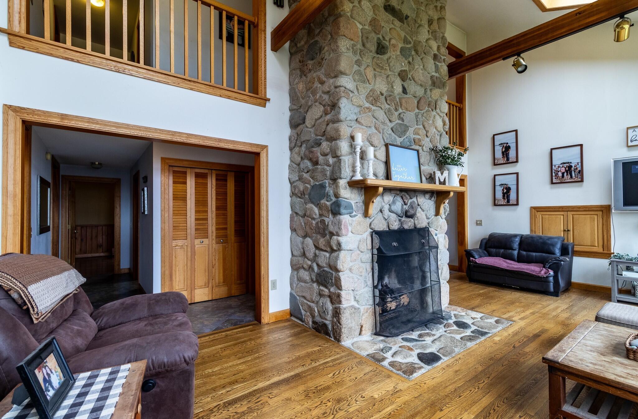 989 Mason Bay Road