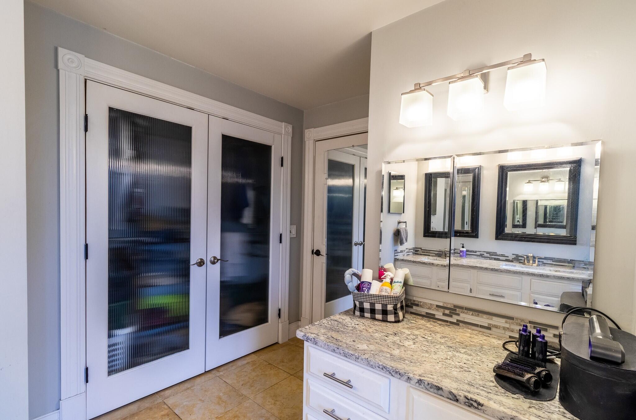 989 Mason Bay Road