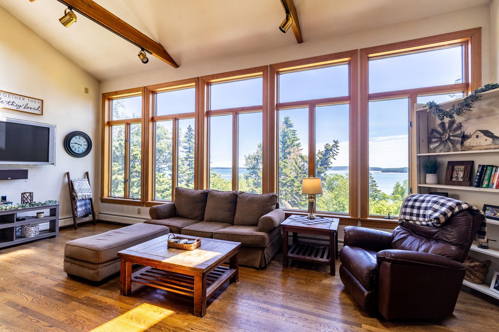 989 Mason Bay Road