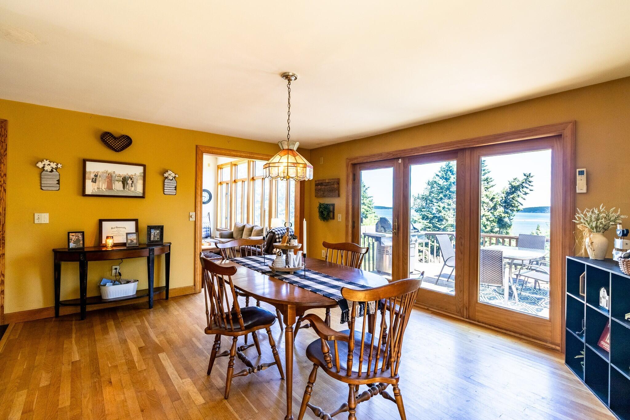 989 Mason Bay Road