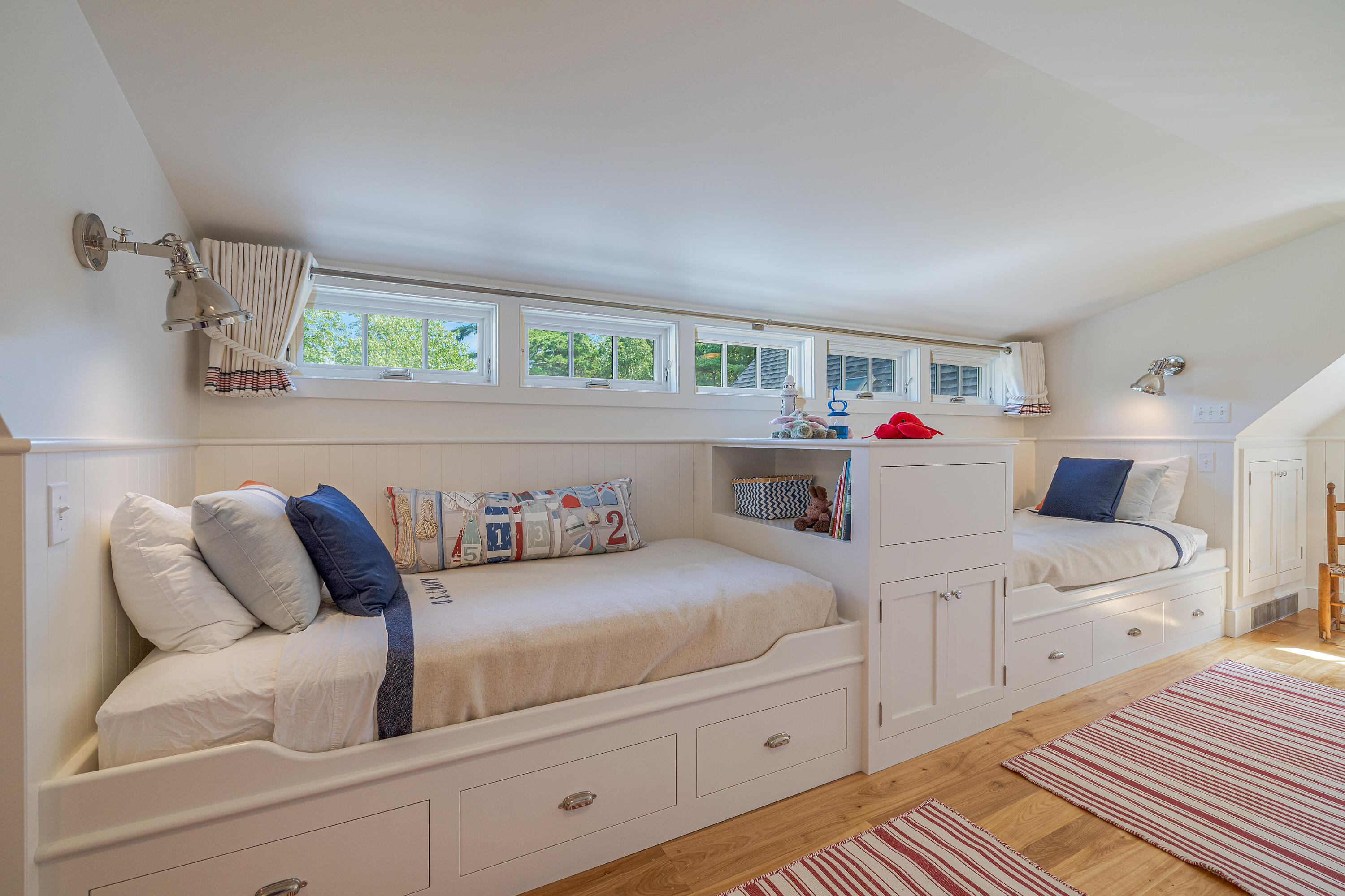 541 E Blue Hill Road