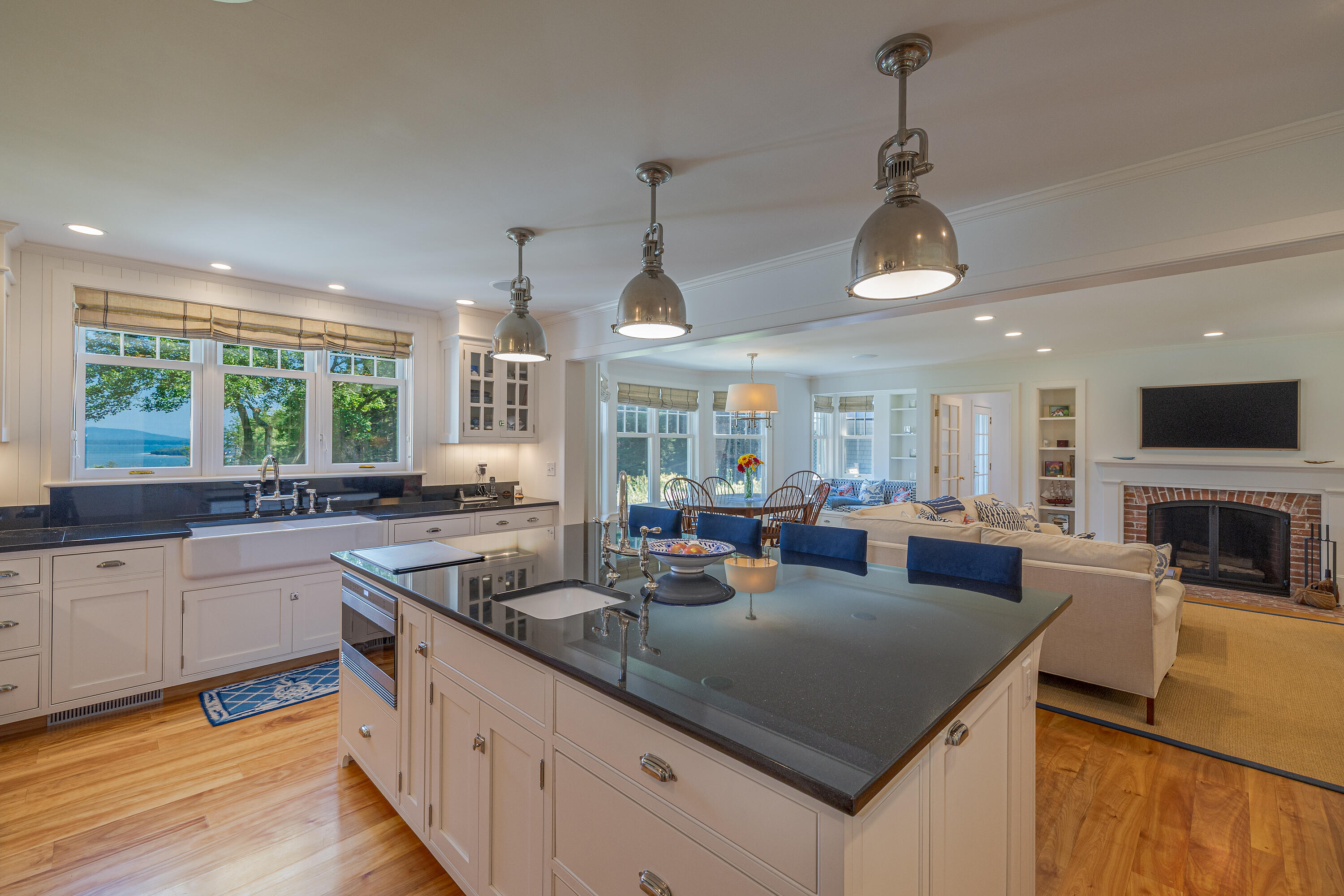541 E Blue Hill Road