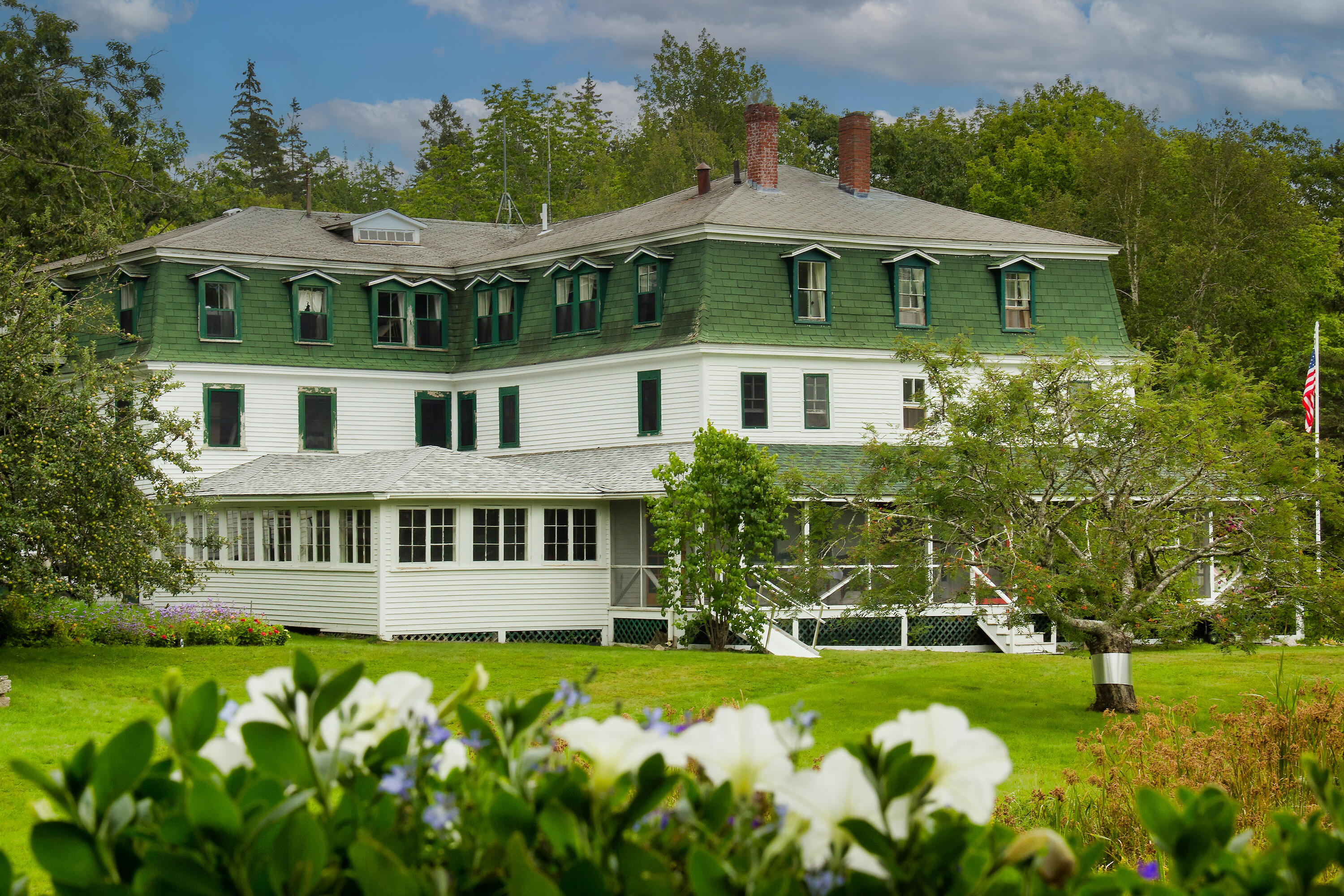 435 Herrick Road