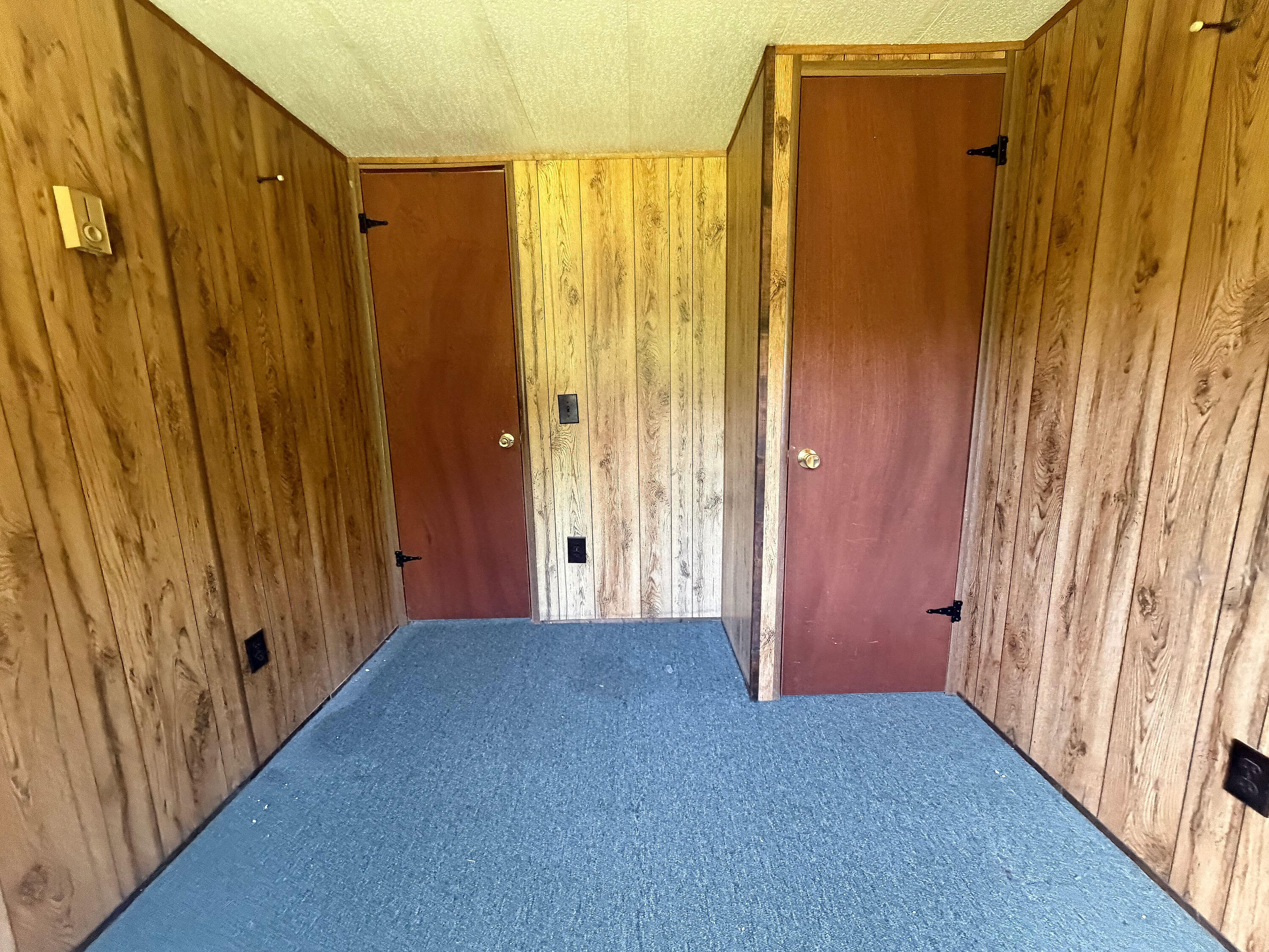 12 Lindsay's Road