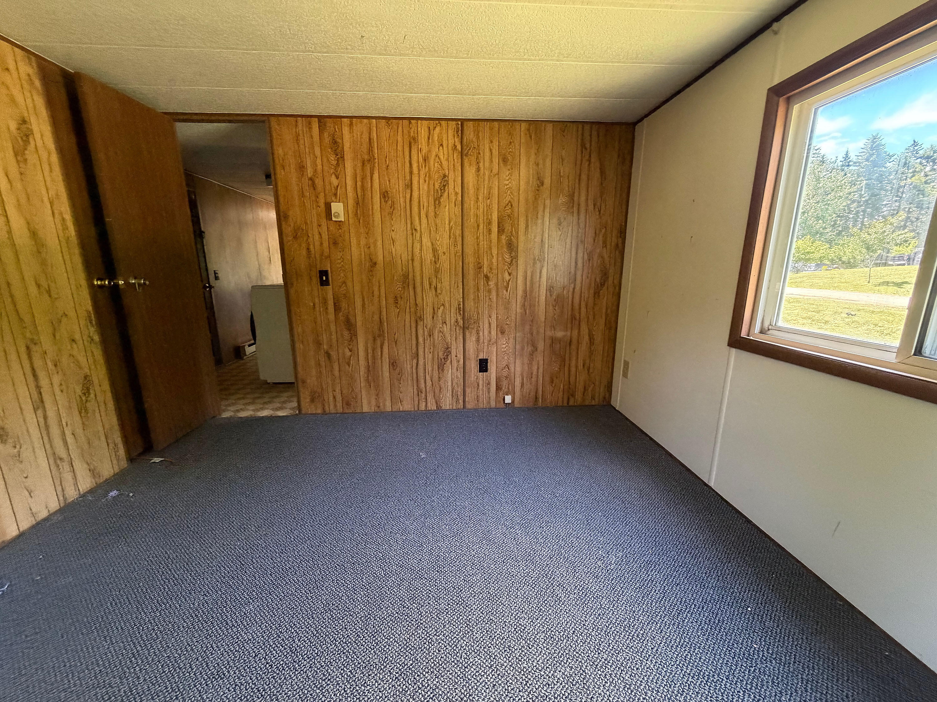12 Lindsay's Road