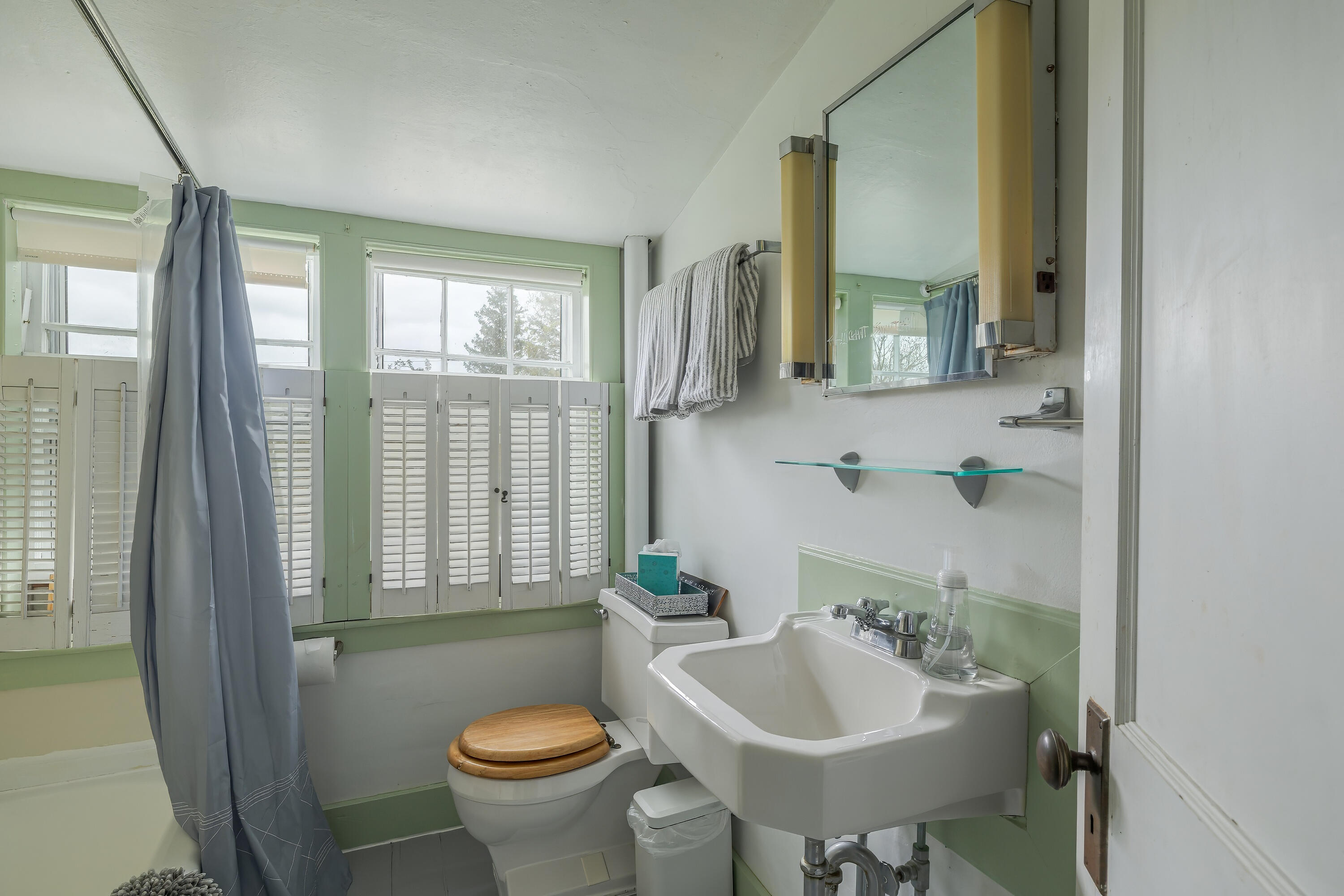 17 Barbour Farm Road