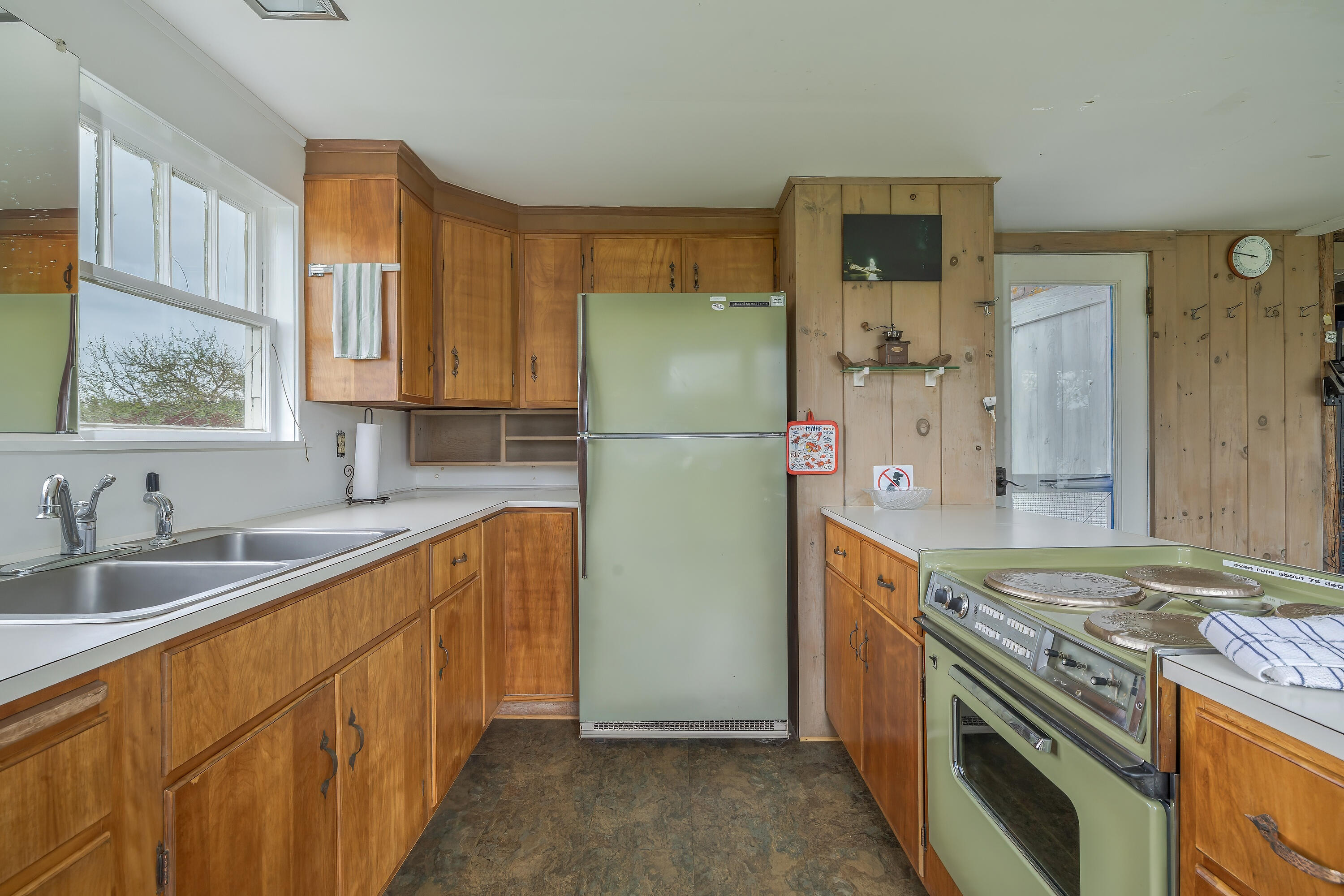 17 Barbour Farm Road