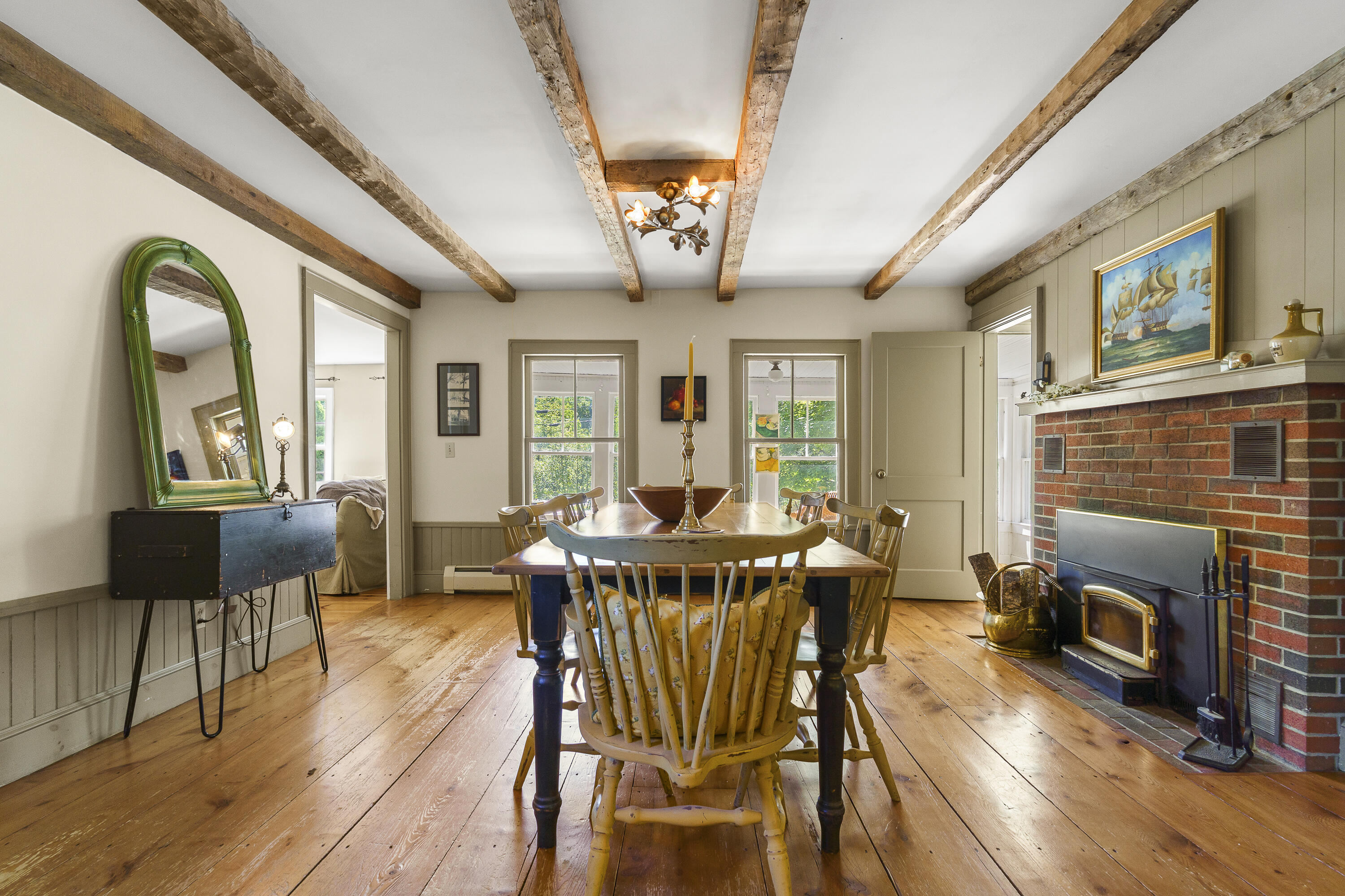 285 E Pond Road