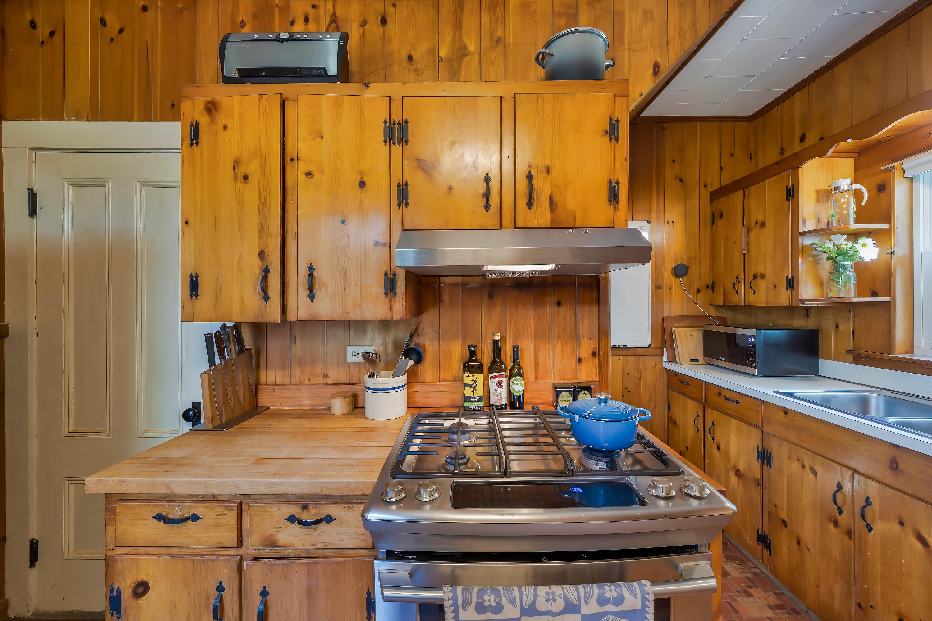 9 Naskeag Point Road