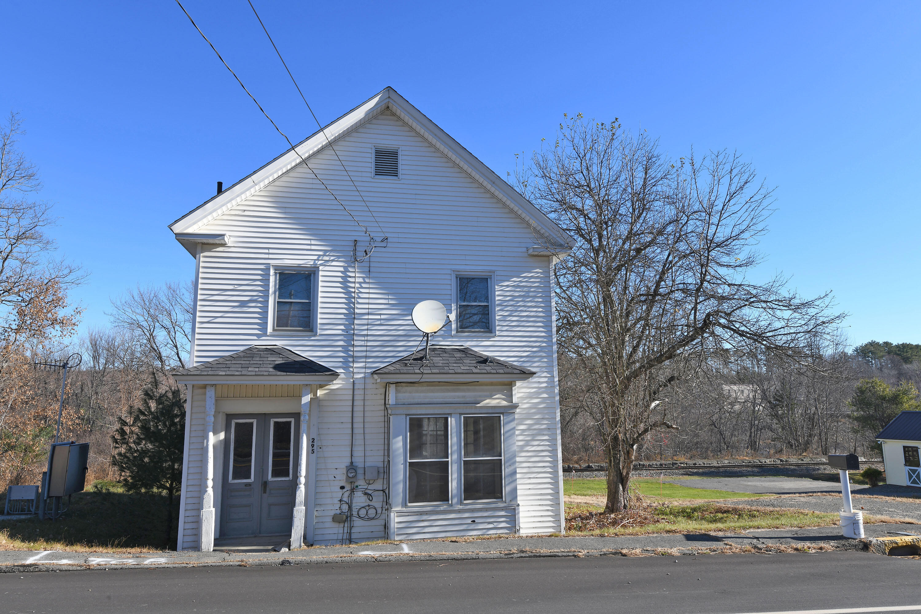 295 Main Road
