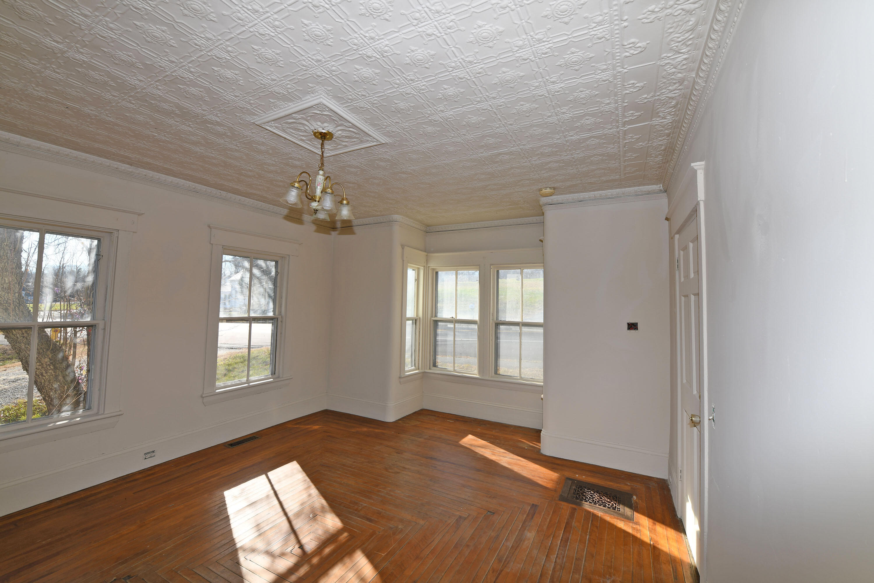 295 Main Road