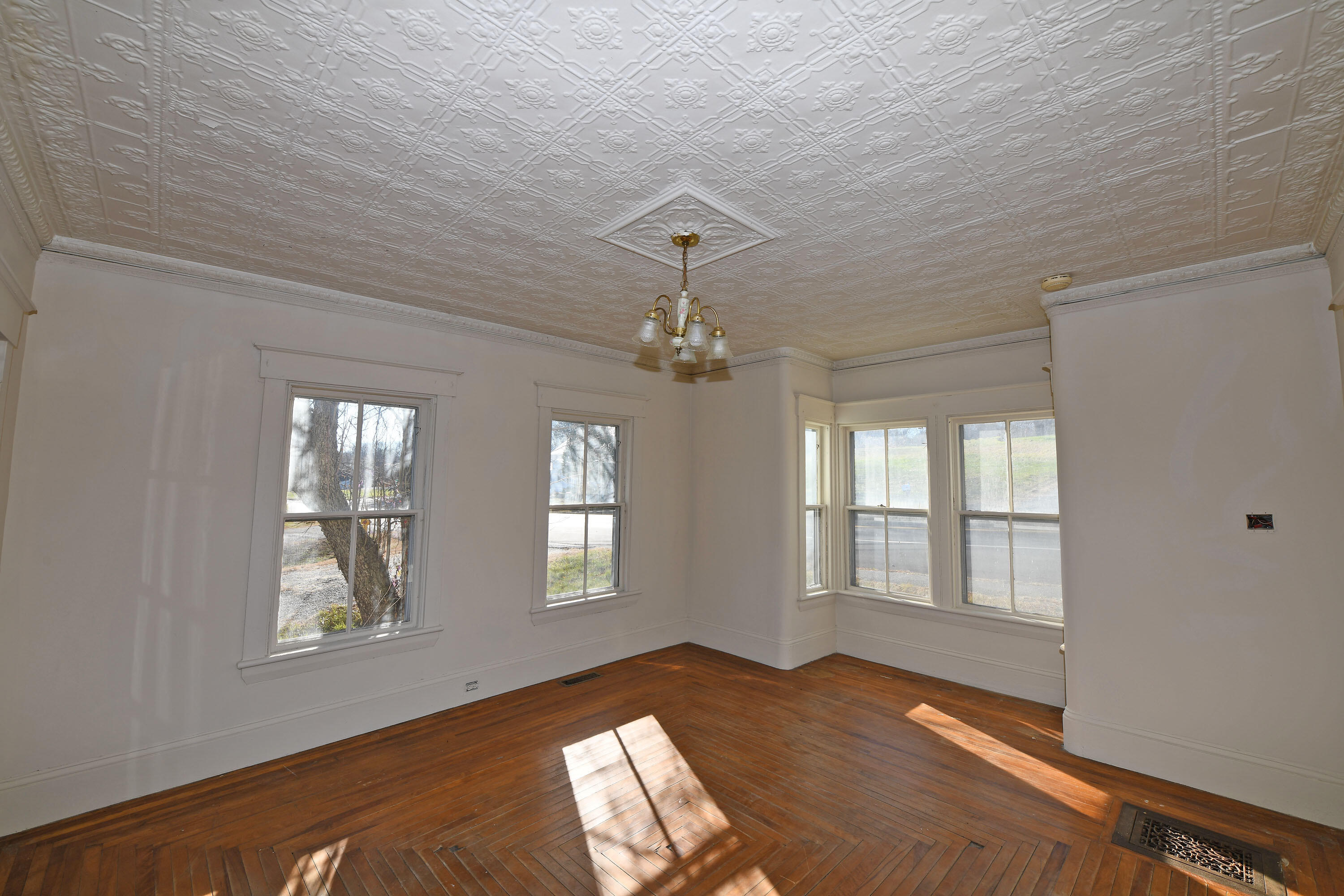 295 Main Road