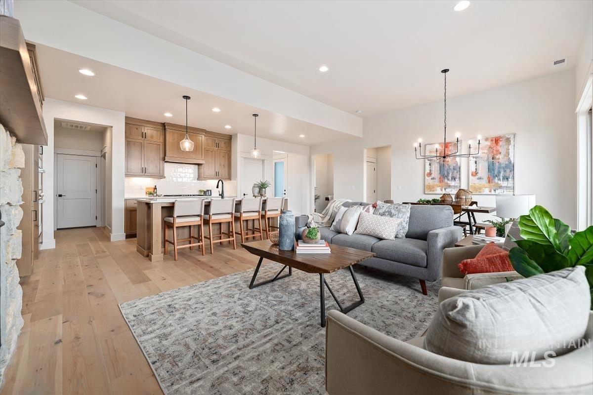 8376 W Meltwater Lane