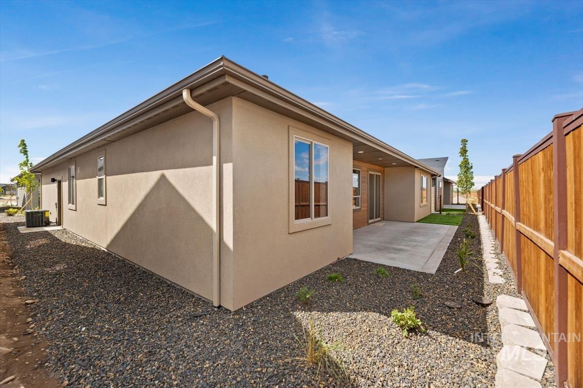 8376 W Meltwater Lane