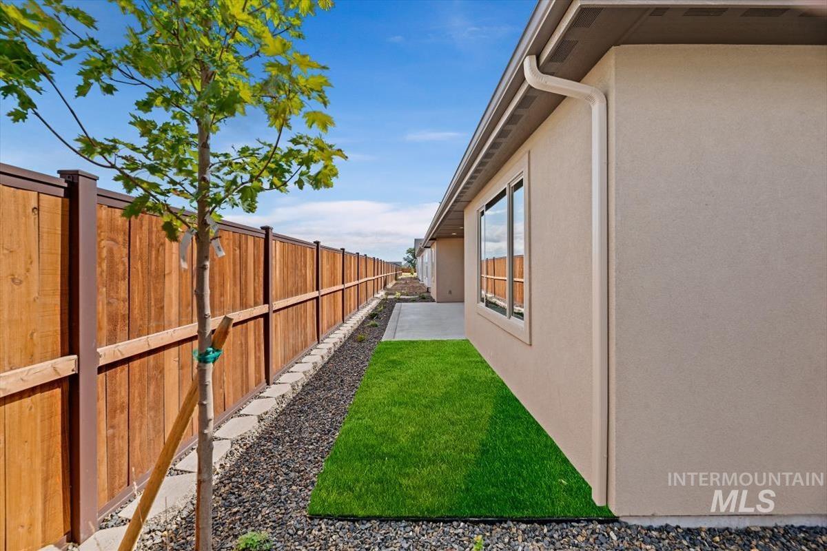 8376 W Meltwater Lane