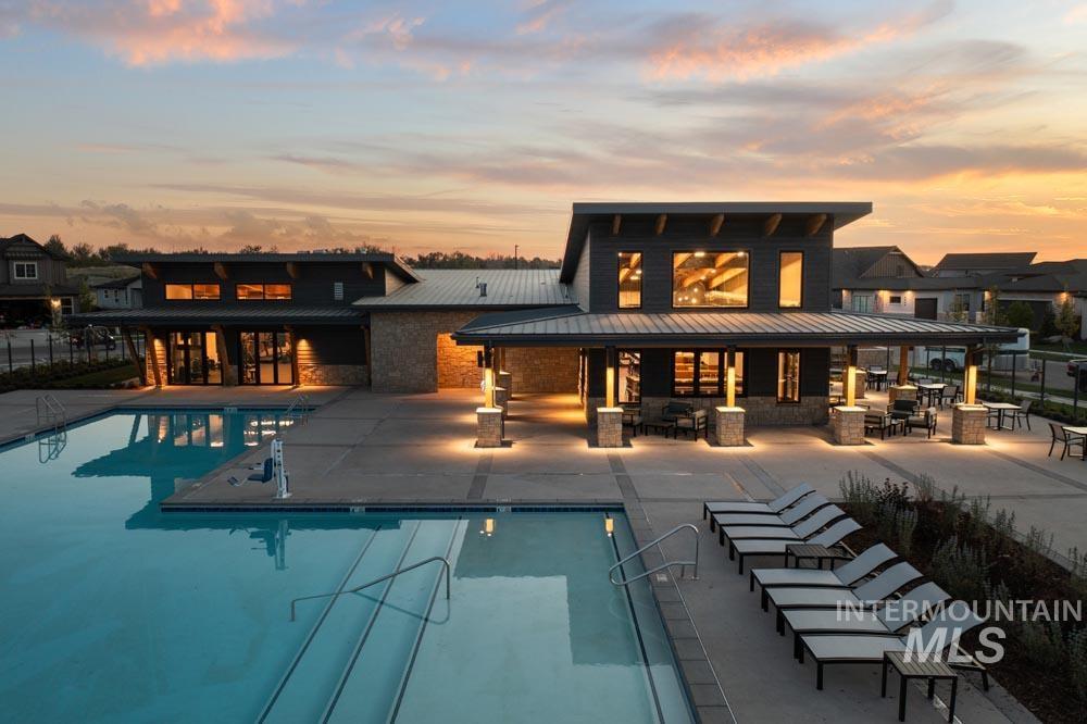 8376 W Meltwater Lane