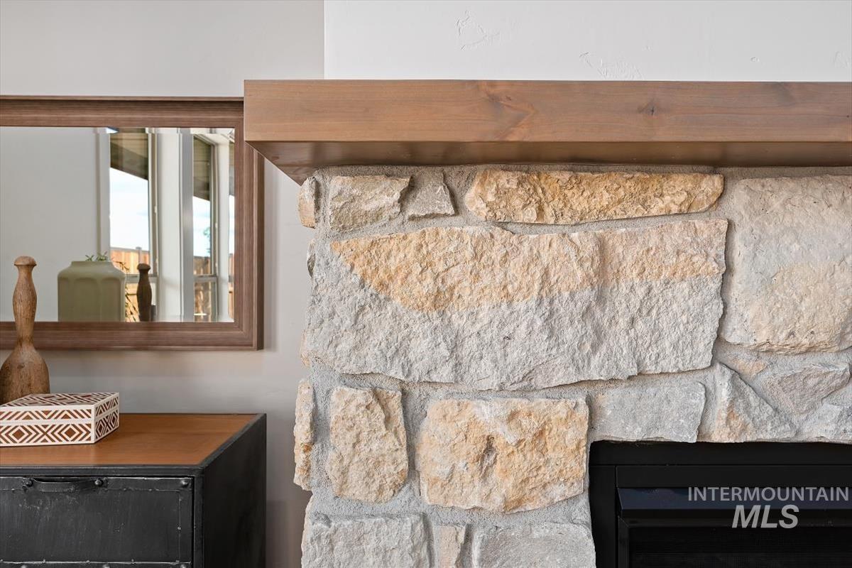 8376 W Meltwater Lane