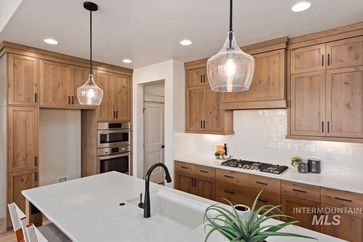 8376 W Meltwater Lane