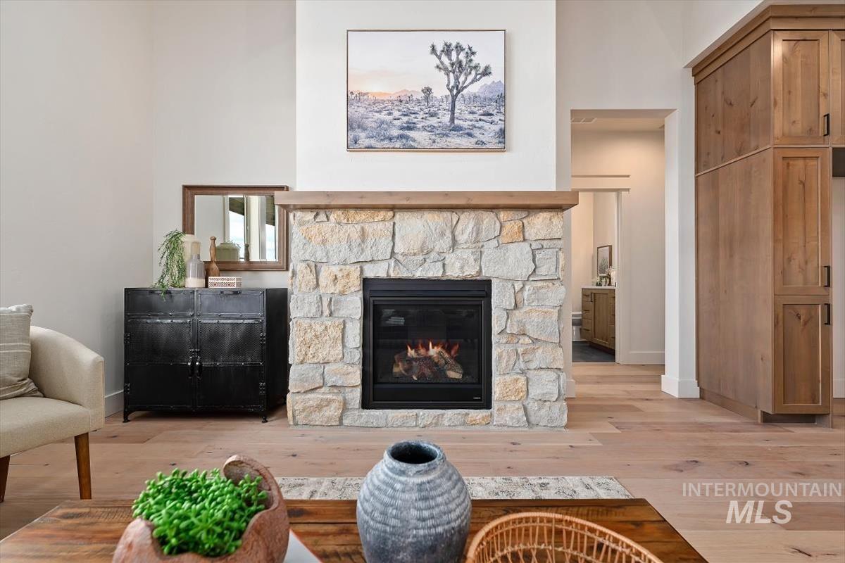 8376 W Meltwater Lane