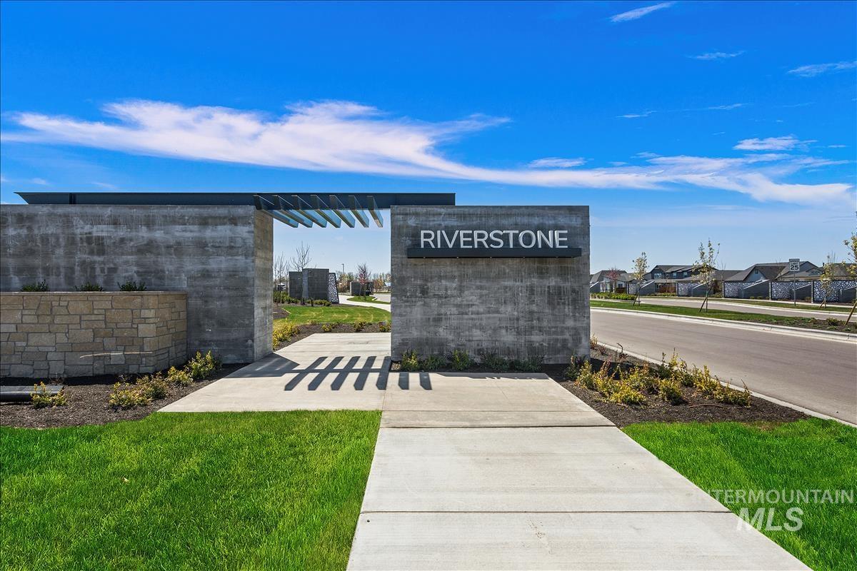 8376 W Meltwater Lane